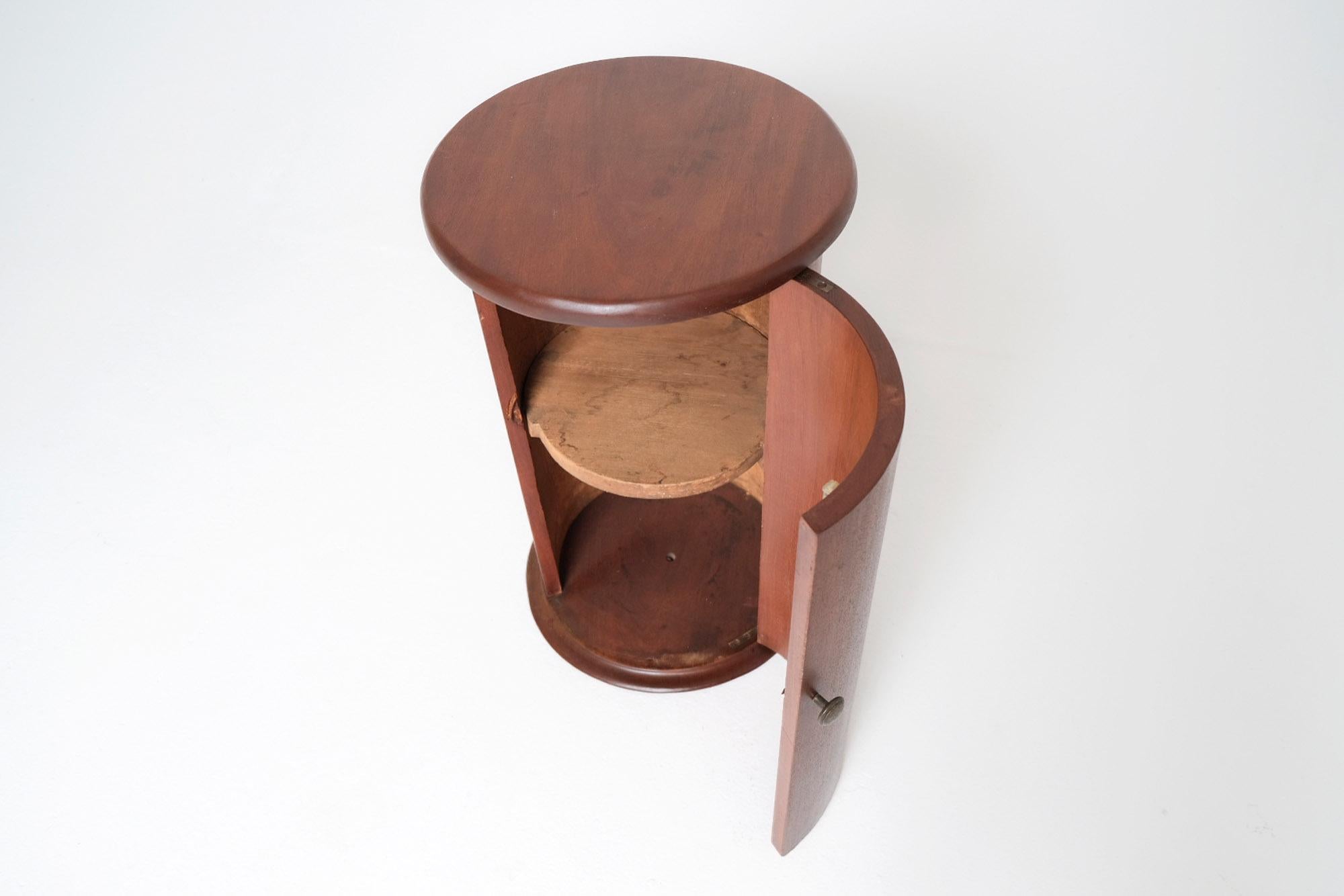Antique 19th Century Mahogany Cylindrical Bedside Table For Sale 2