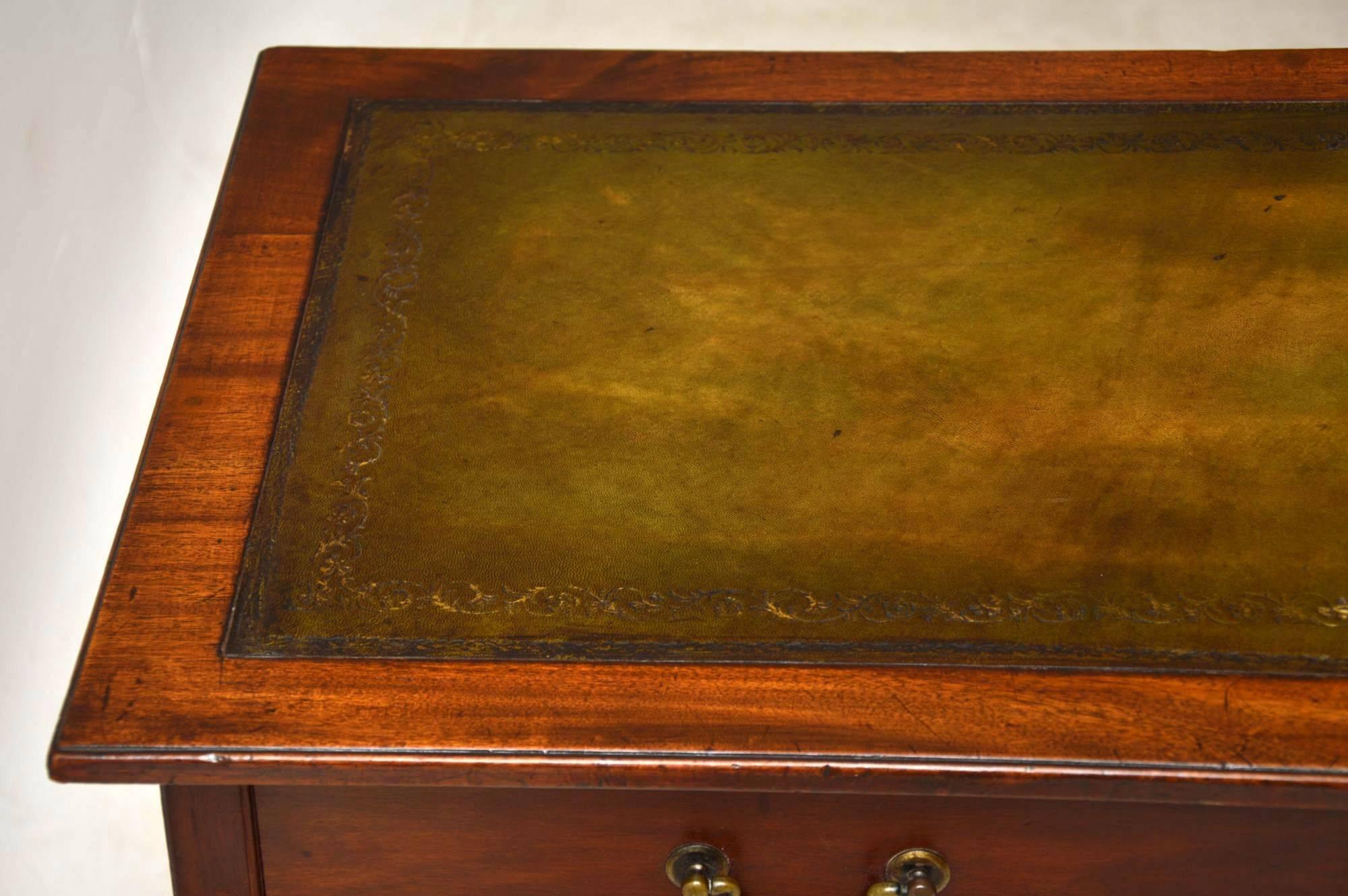 Antique 19th Century Mahogany Leather Top Writing Table 2