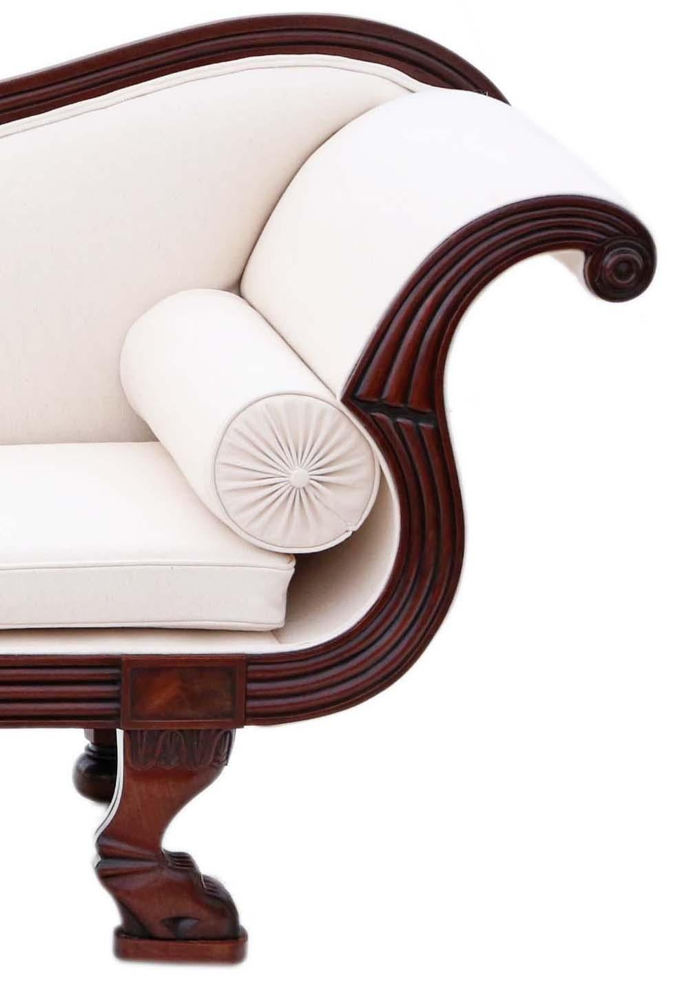 Antique 19th Century Mahogany Scroll Arm Sofa - Very Fine Quality For Sale 2