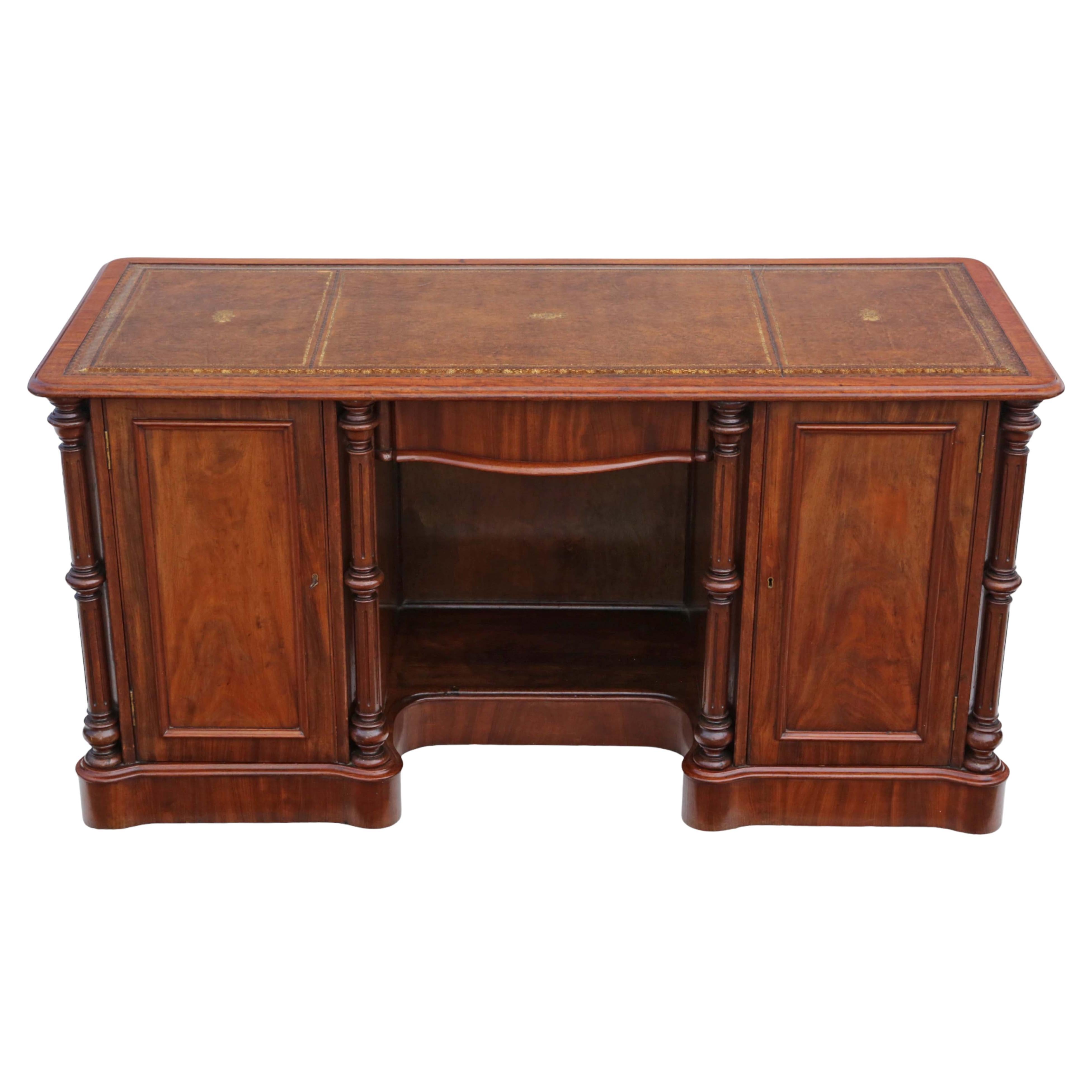 Antique 19th Century mahogany twin pedestal desk, dressing writing table For Sale