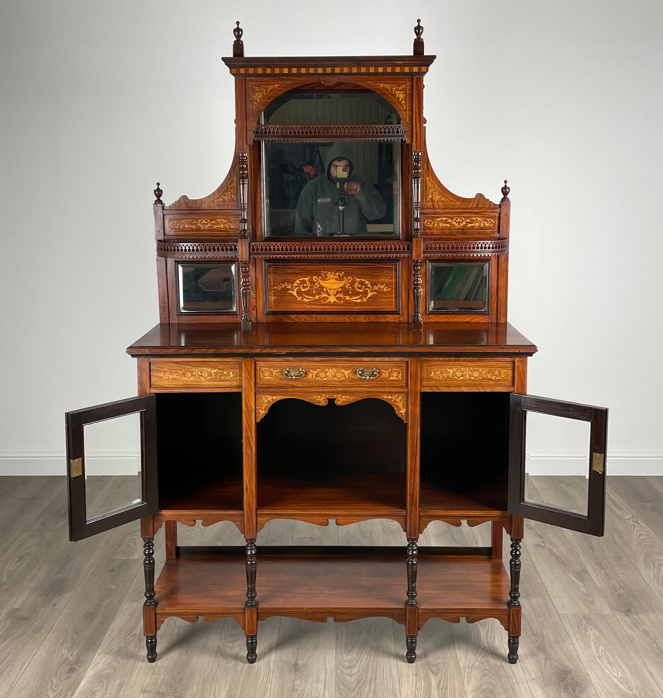 Antikes Sideboard mit Intarsien aus Palisanderholz aus dem 19. Jahrhundert ( REF AF-1935) (Britisch) im Angebot