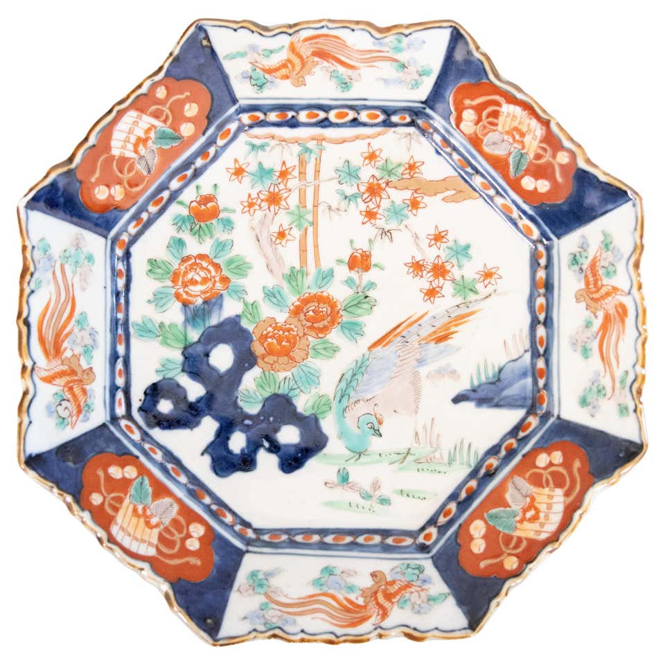 Edo Period Imari Porcelain Plate with Japanese Dragon For Sale at 1stDibs