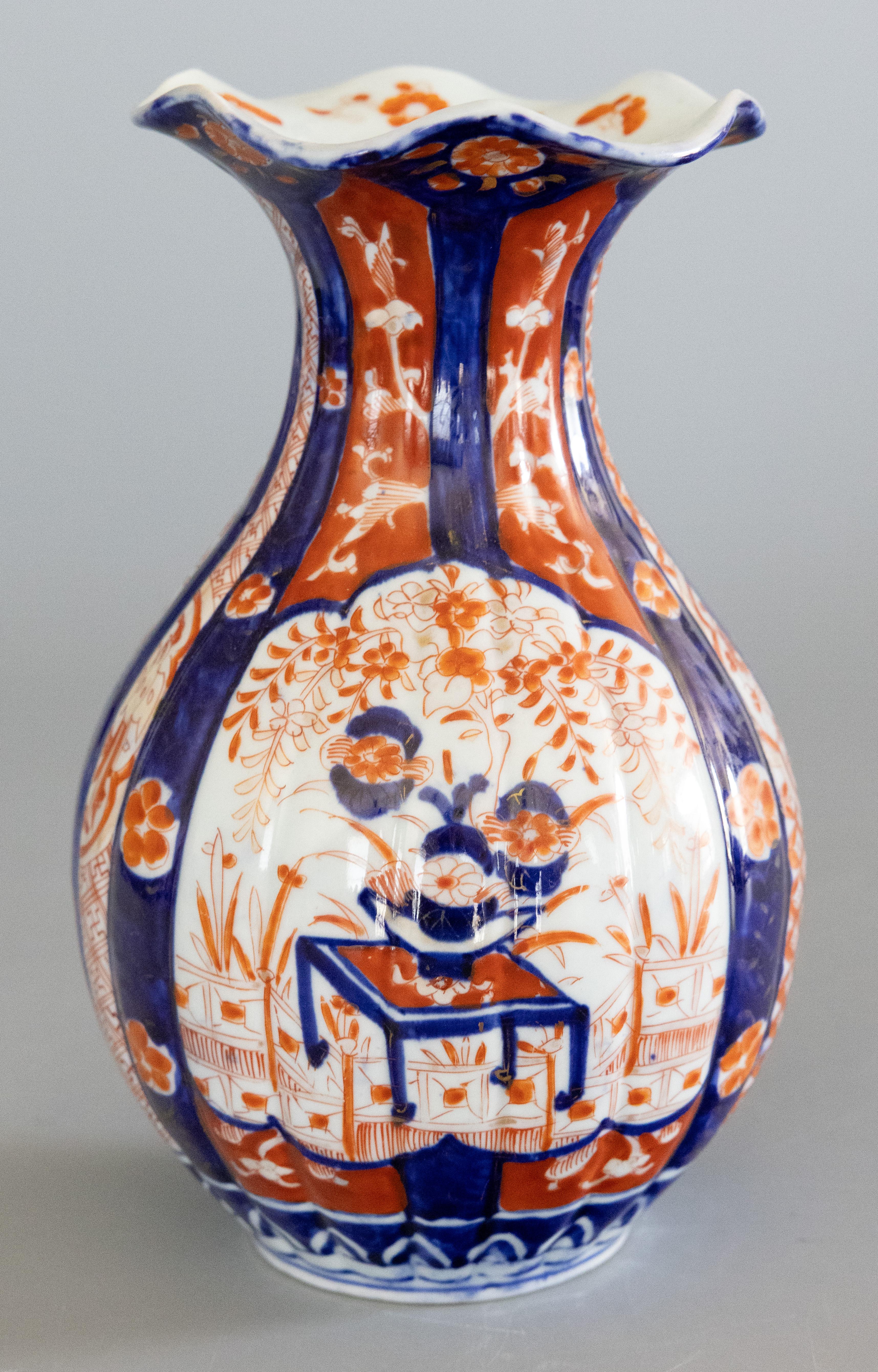 Hand-Painted Antique 19th Century Meiji Period Japanese Imari Porcelain Vase For Sale