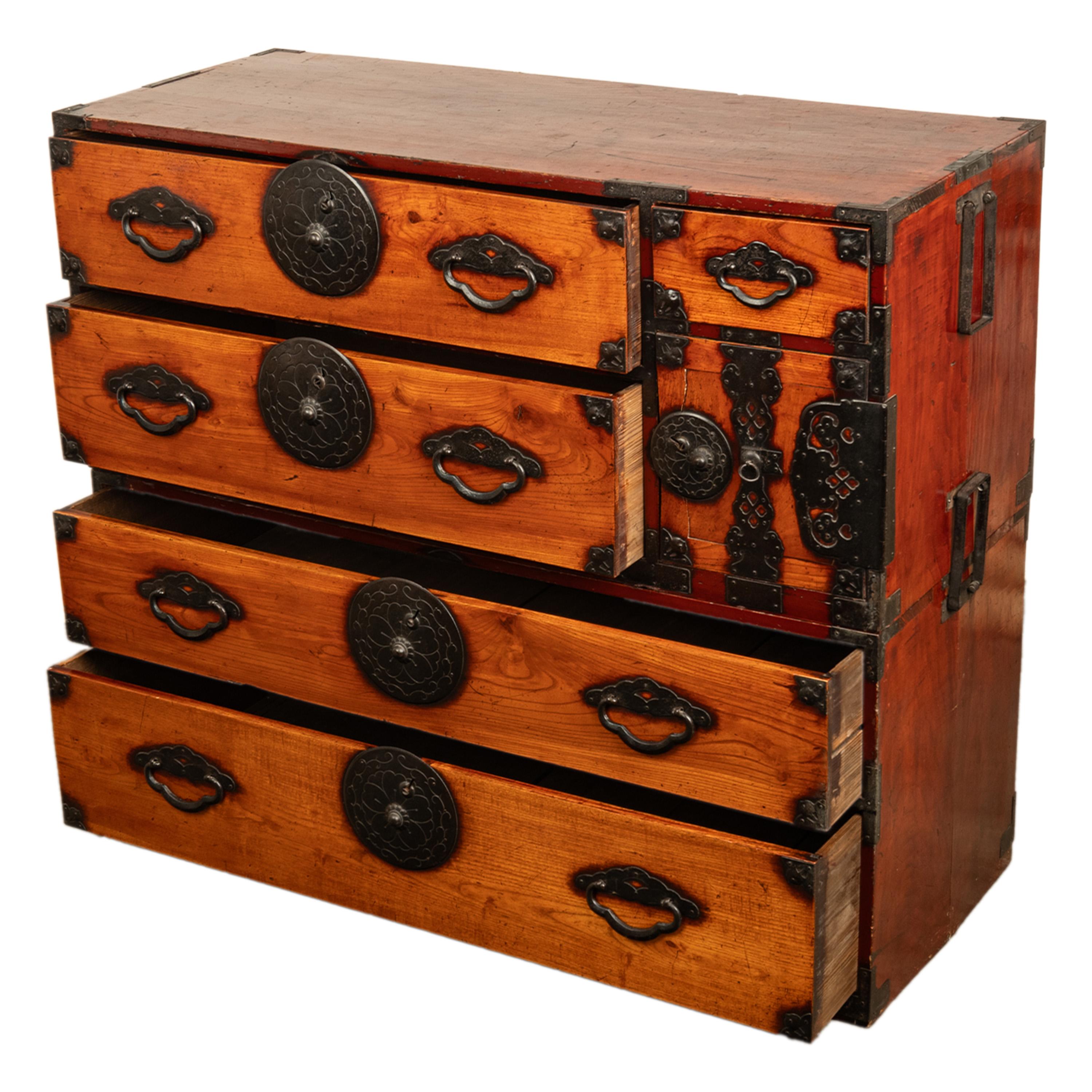 Antique 19th Century Meiji Period Japanese Tansu Isho Dansu Two Section Chest  For Sale 3