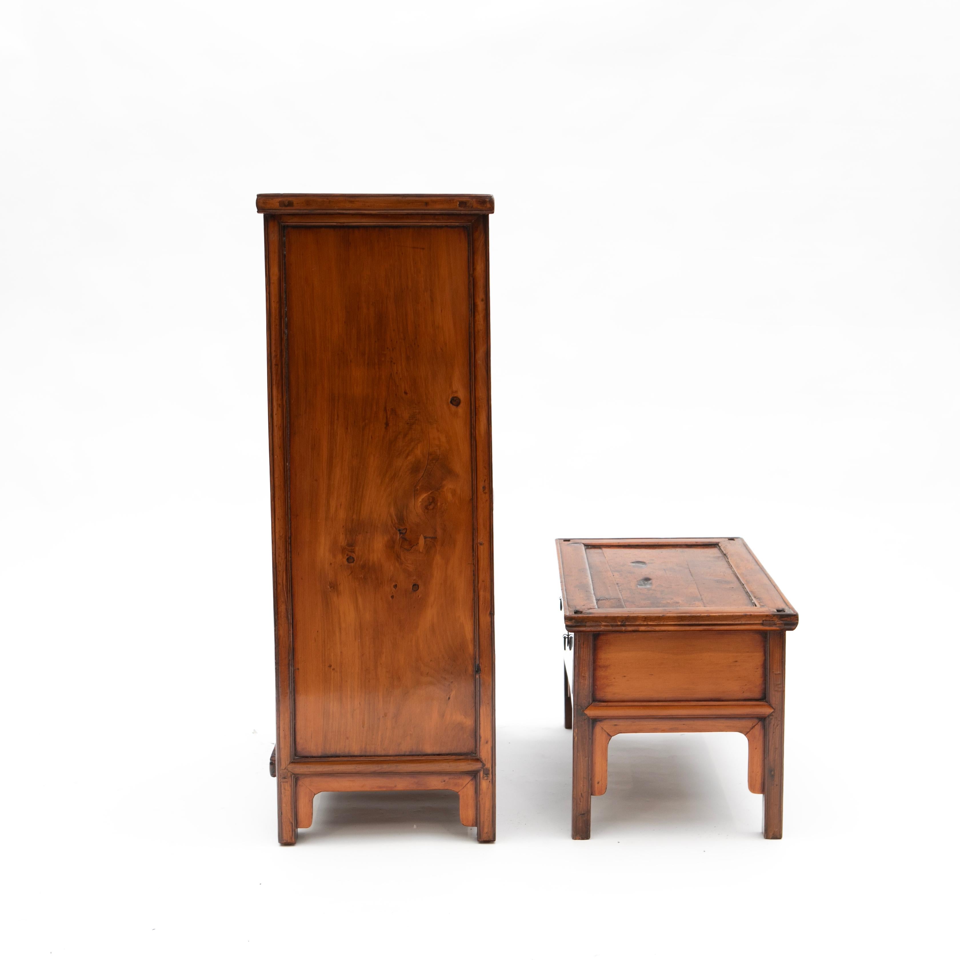 Small 19th Century Ming Style Cabinet in Peachwood For Sale 1