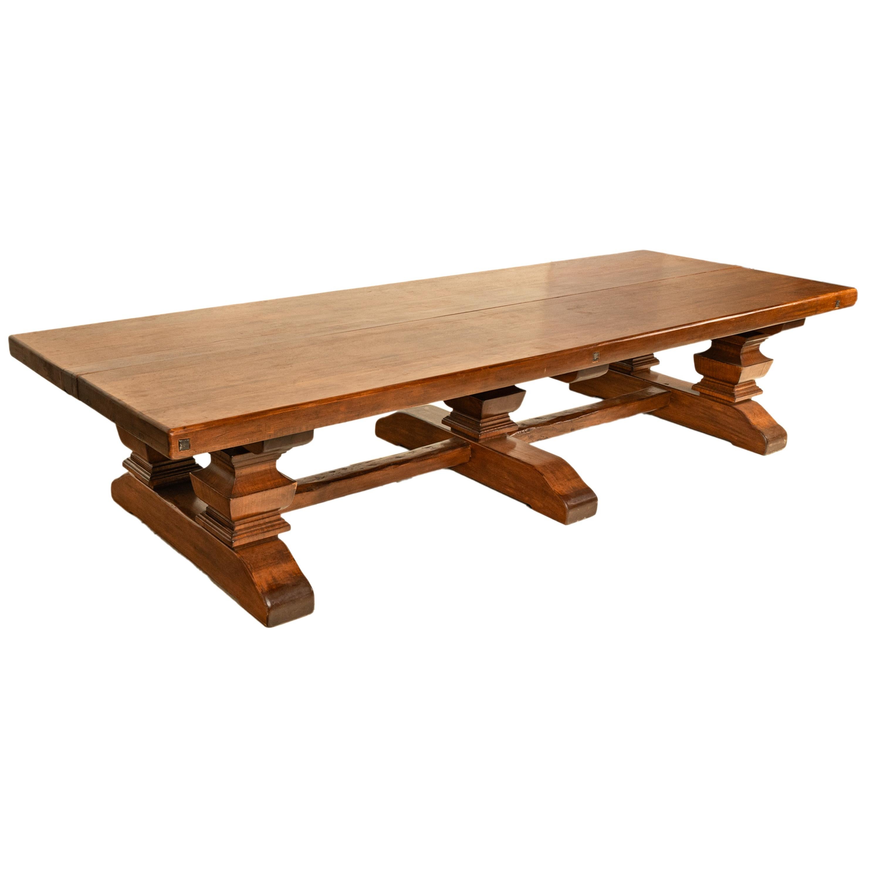 Ancienne table de réfectoire monumentale en noyer italien du 19e siècle, 16 places et plus en vente 3