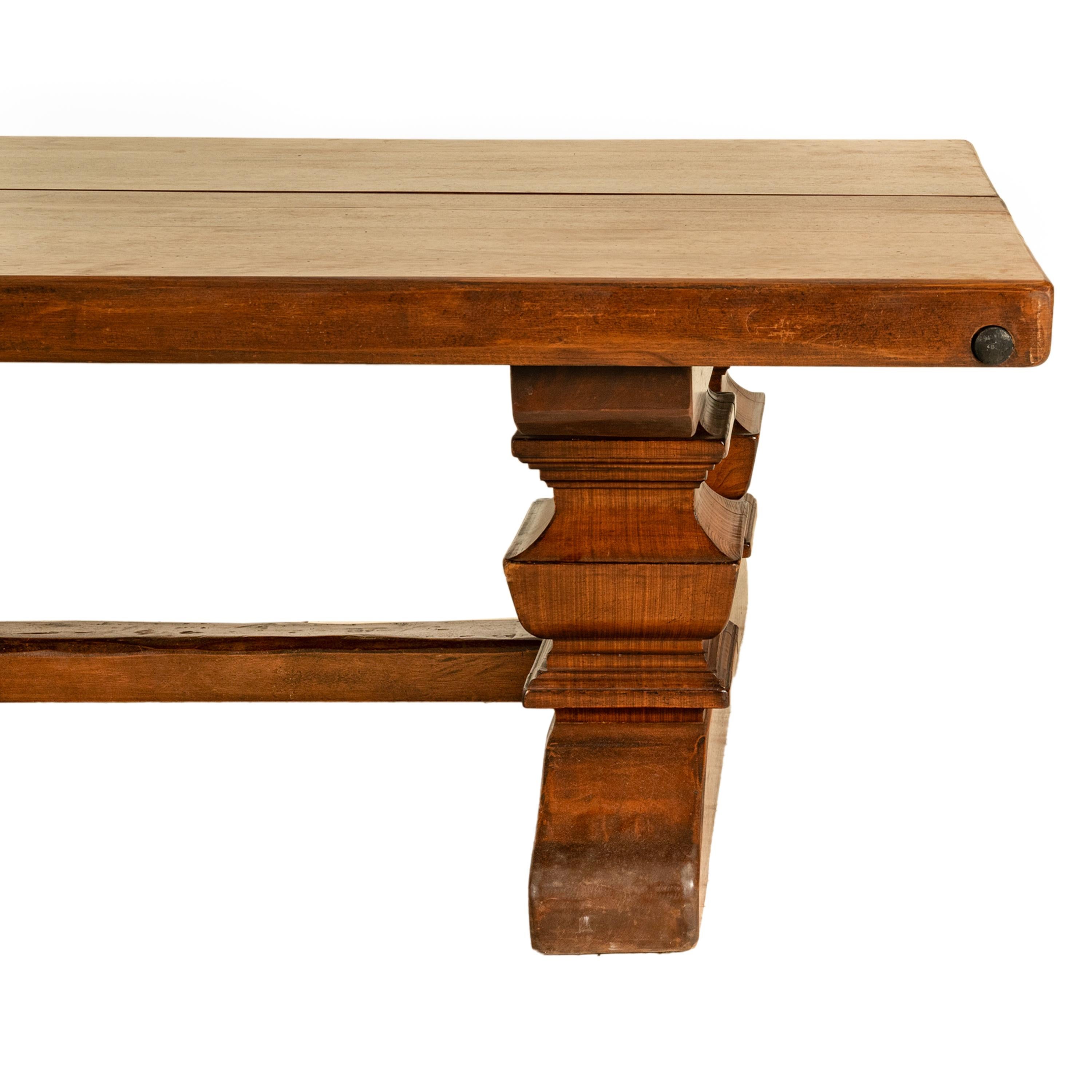 Ancienne table de réfectoire monumentale en noyer italien du 19e siècle, 16 places et plus en vente 12