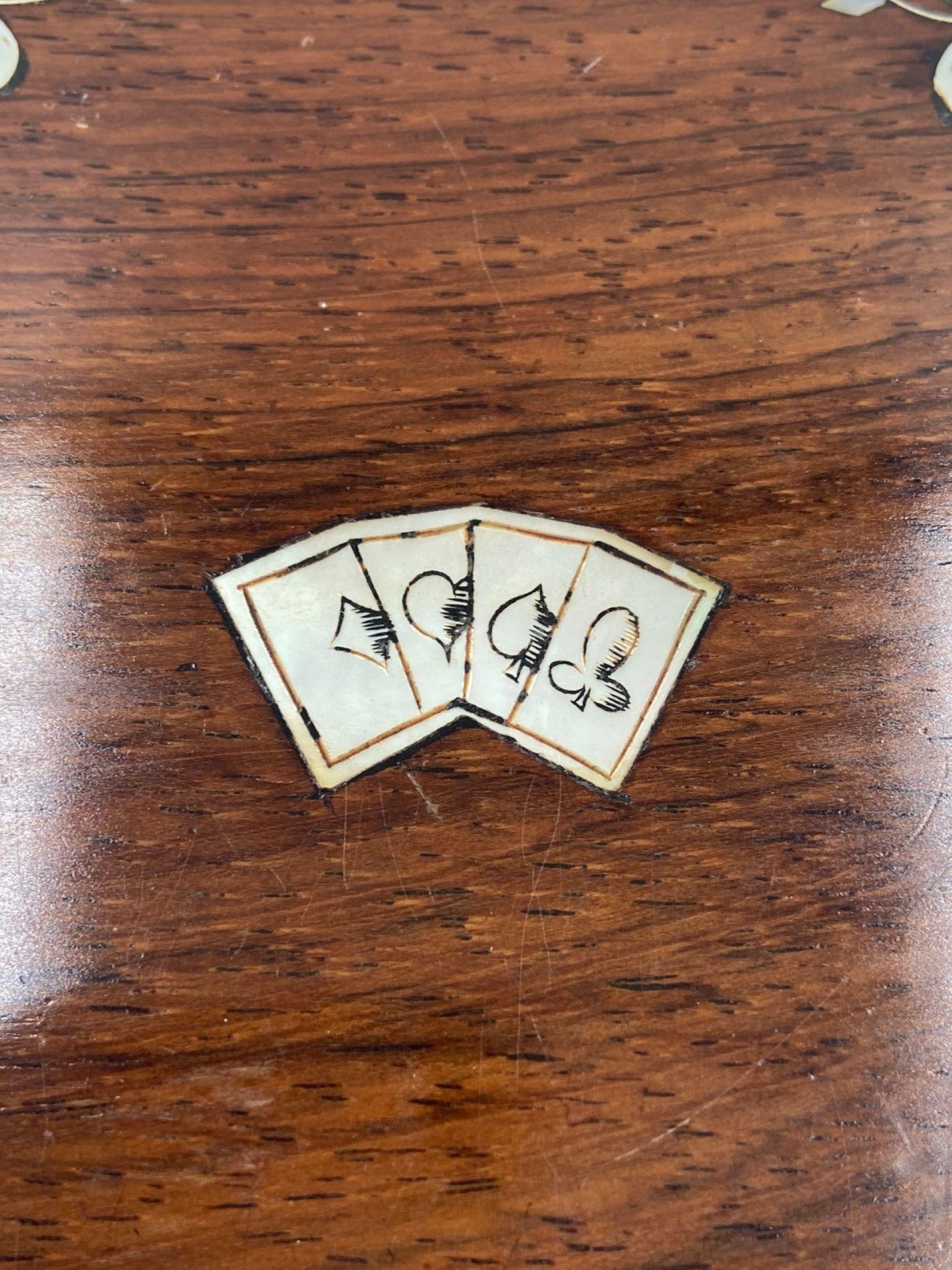 XIXe siècle Ancienne boîte à jeux du 19ème siècle en marqueterie de nacre en vente