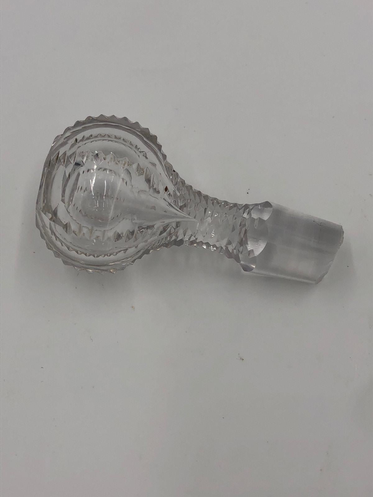 Verre Boîte de jeux ancienne du 19ème siècle incrustée de nacre, couvercle incrusté de bronze doré en vente