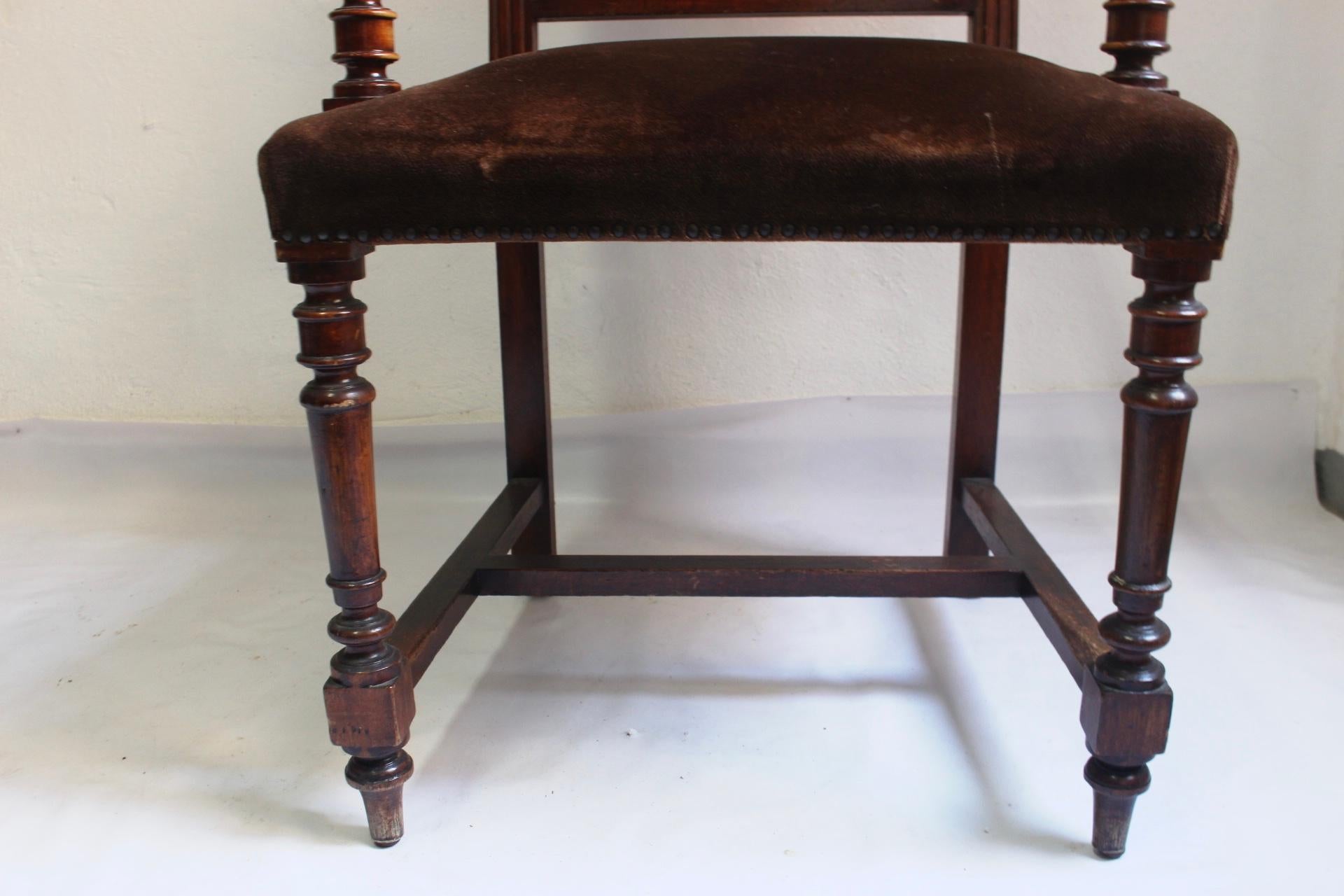 Antique 19th Century Napoleon III Solid Wood Throne Chair For Sale 6