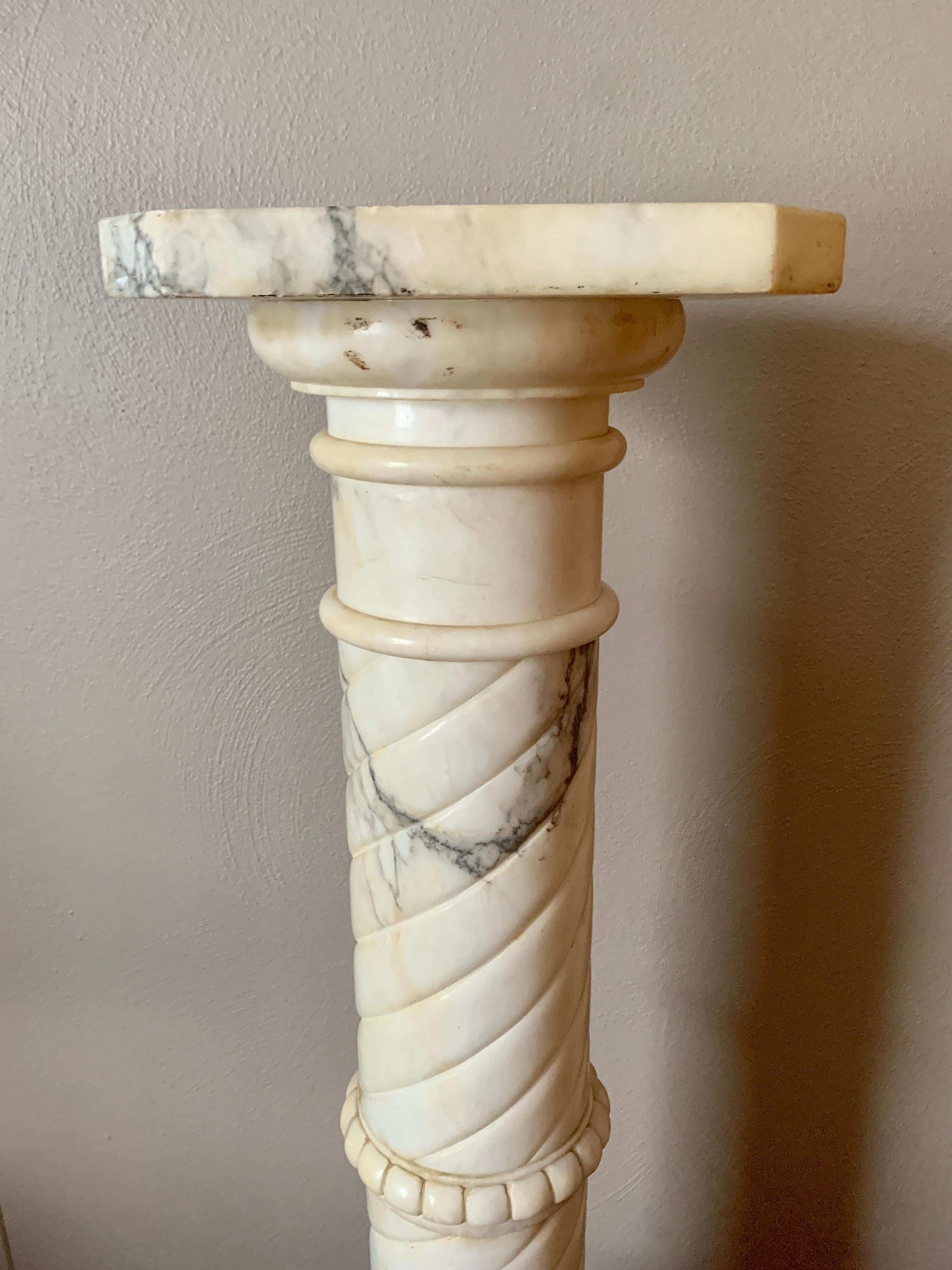 Antique 19th Century Neoclassical Italian Marble Pedestal at 1stDibs