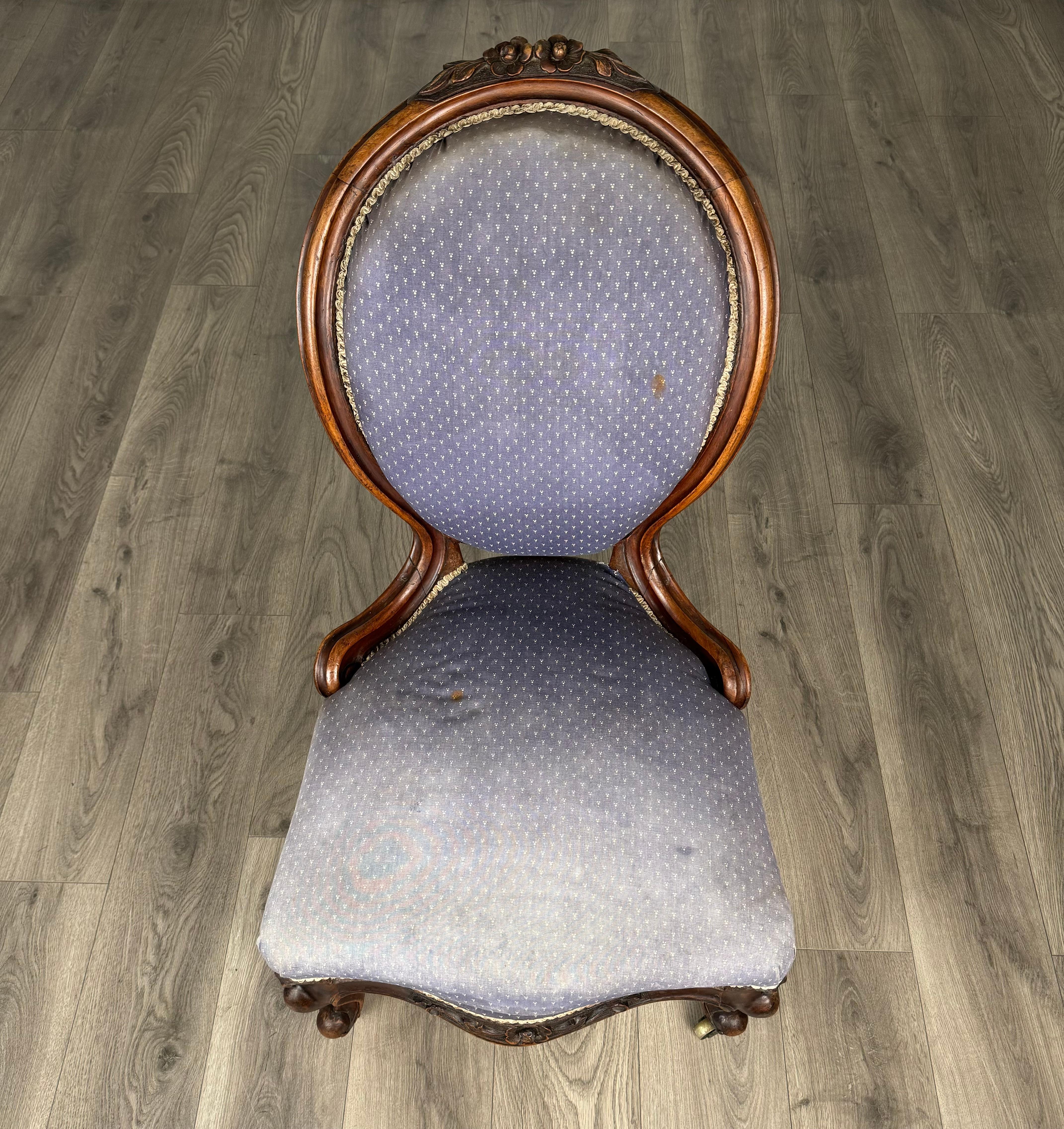 Chaise d'infirmière ancienne du 19ème siècle en acajou ( REF AF-3142 ) en vente 2