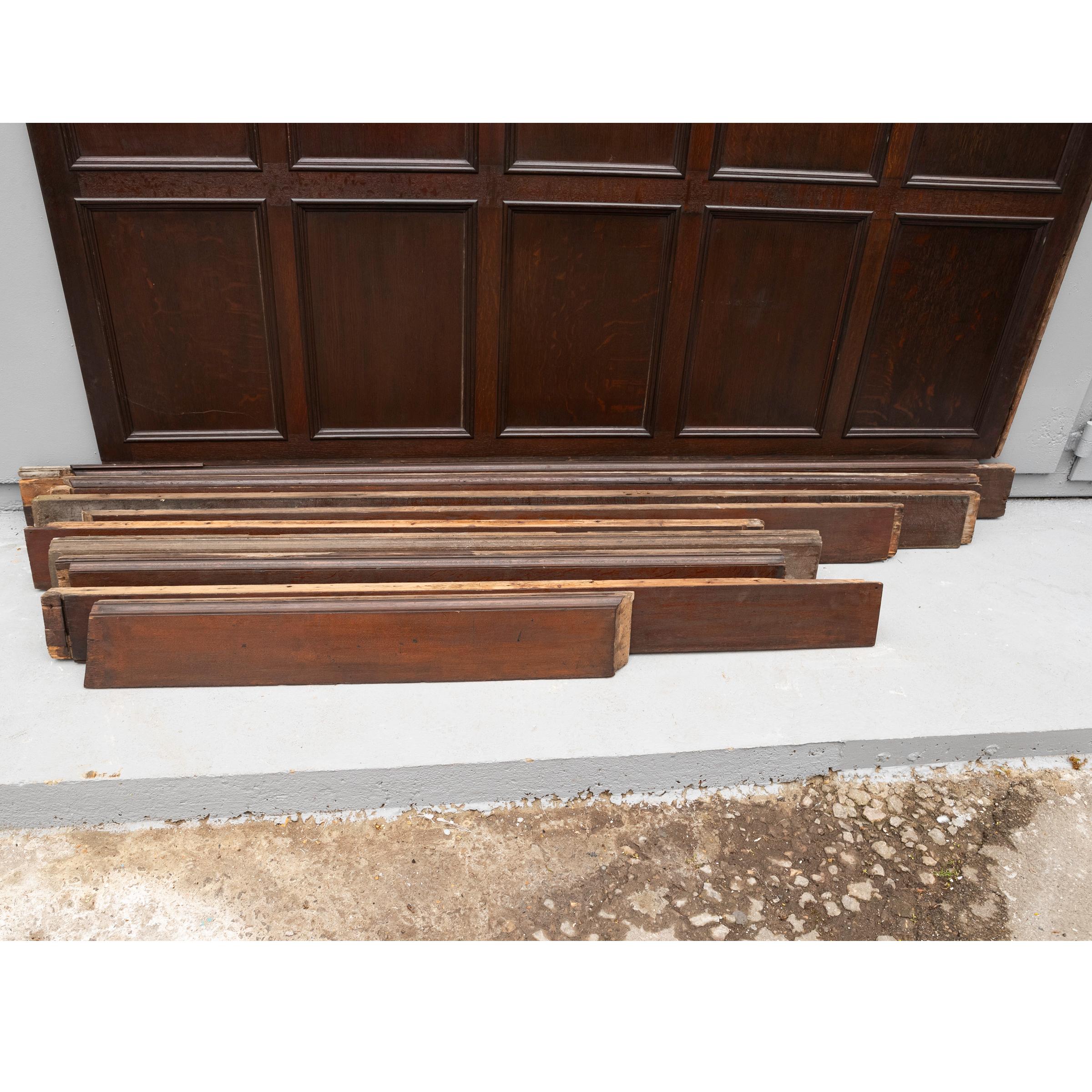 Antique 19th Century Oak and Elm Panelling  Panelled Room - 7 Panels For Sale 13