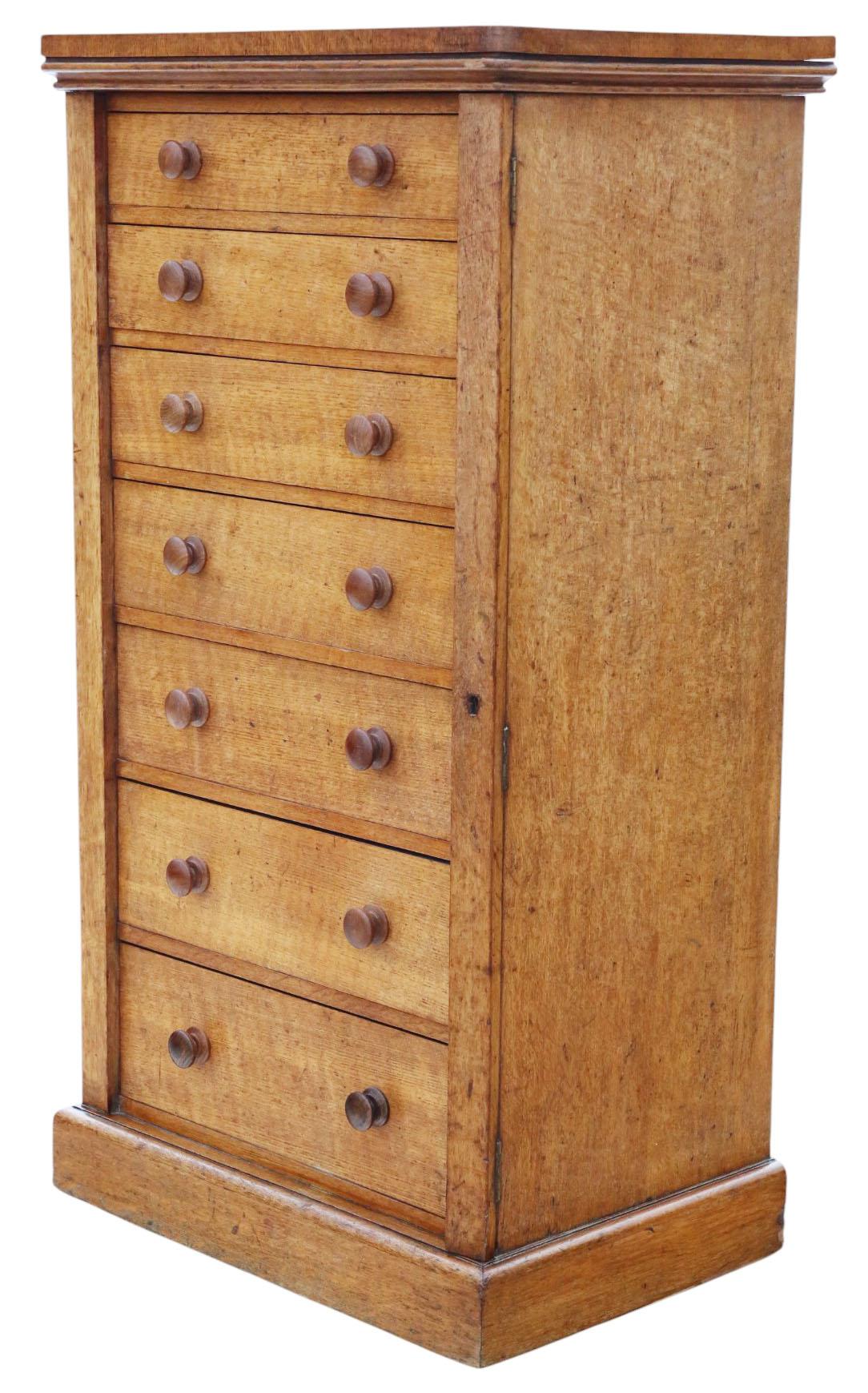 Ancienne commode à 7 tiroirs en Oak Wellington du 19ème siècle - Edwards & Roberts Bon état - En vente à Wisbech, Cambridgeshire