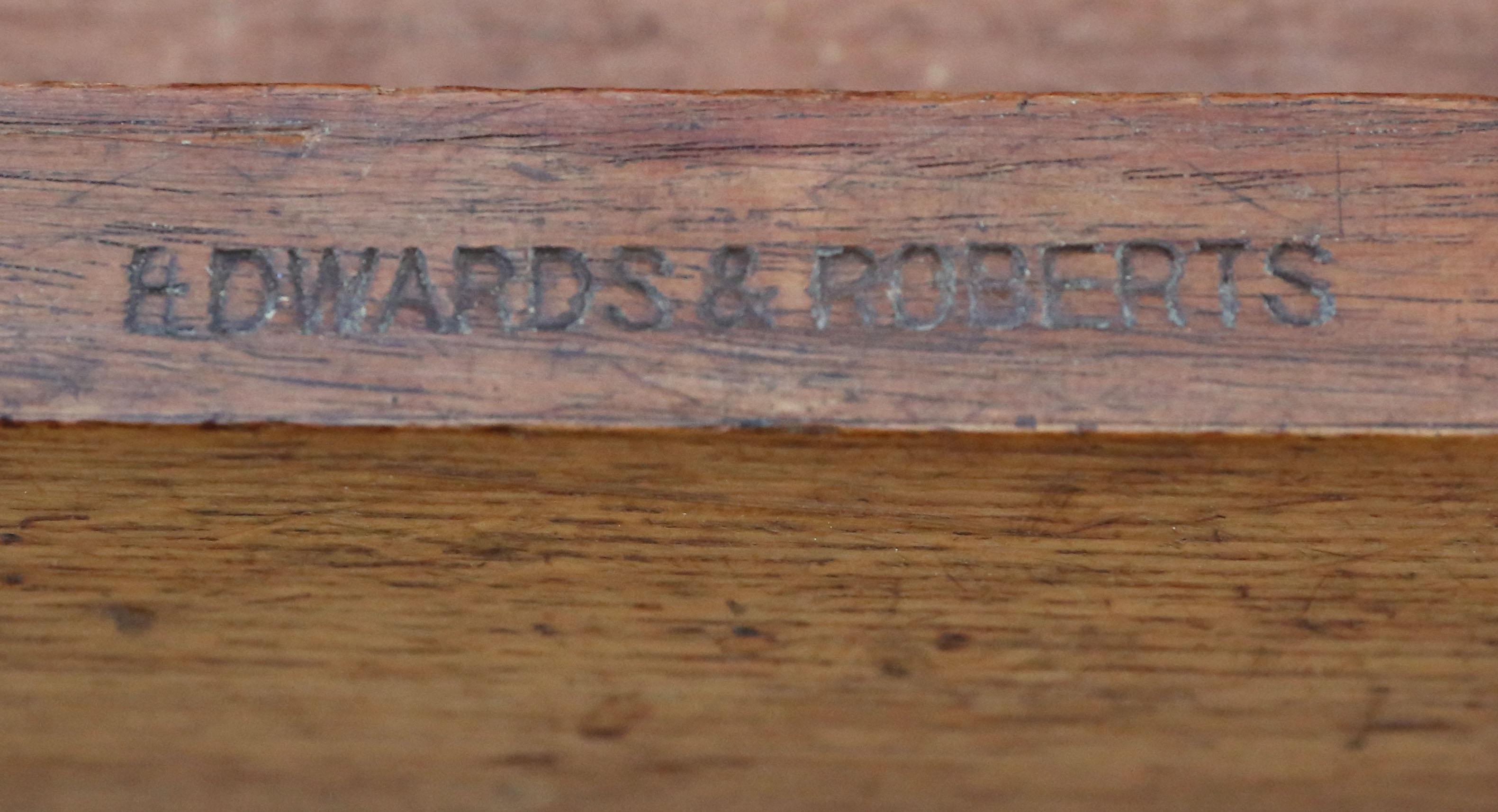 Bois Ancienne commode à 7 tiroirs en Oak Wellington du 19ème siècle - Edwards & Roberts en vente