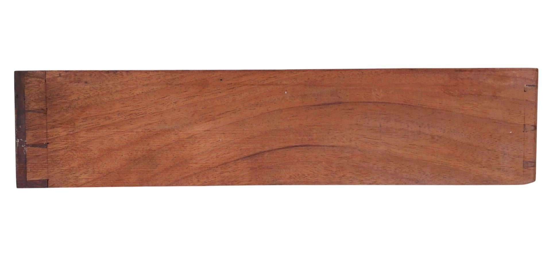 Ancienne commode à 7 tiroirs en Oak Wellington du 19ème siècle - Edwards & Roberts en vente 3
