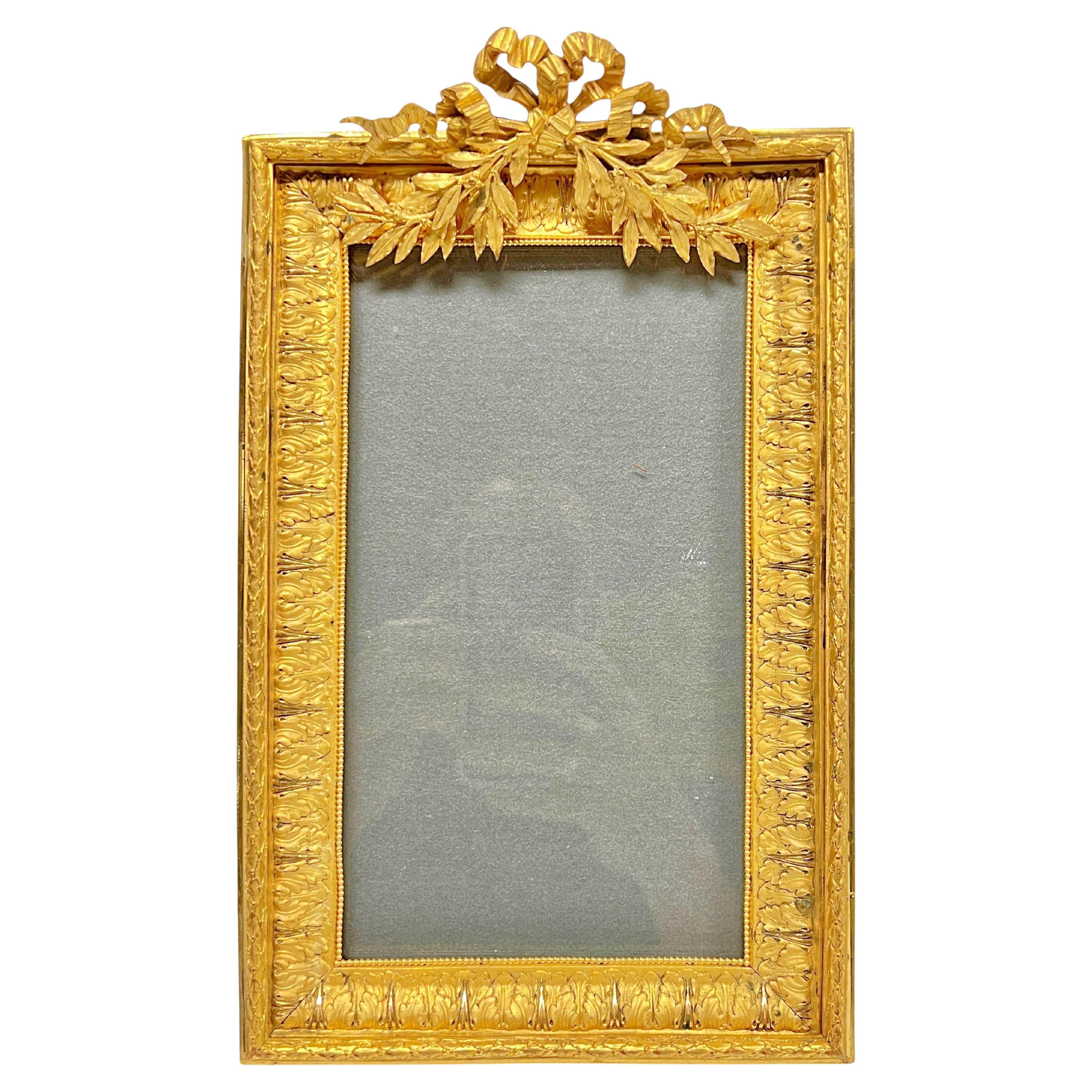 Marco antiguo de bronce dorado ormolu del siglo XIX