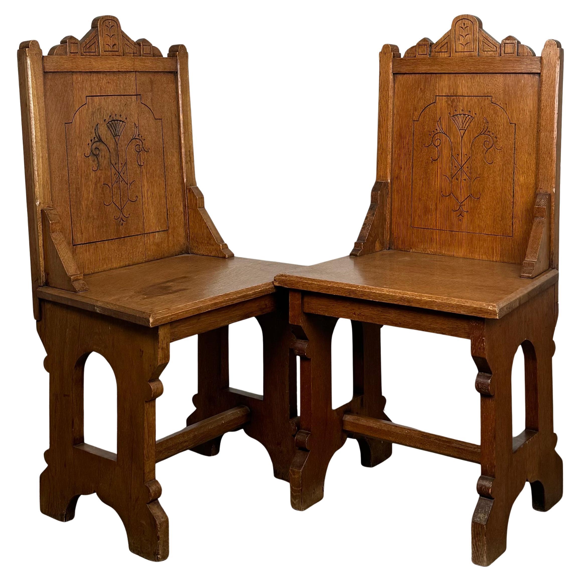 Pareja De Sillas De Salón Góticas Antiguas Del Siglo XIX En Roble ( REF AF-3402 )