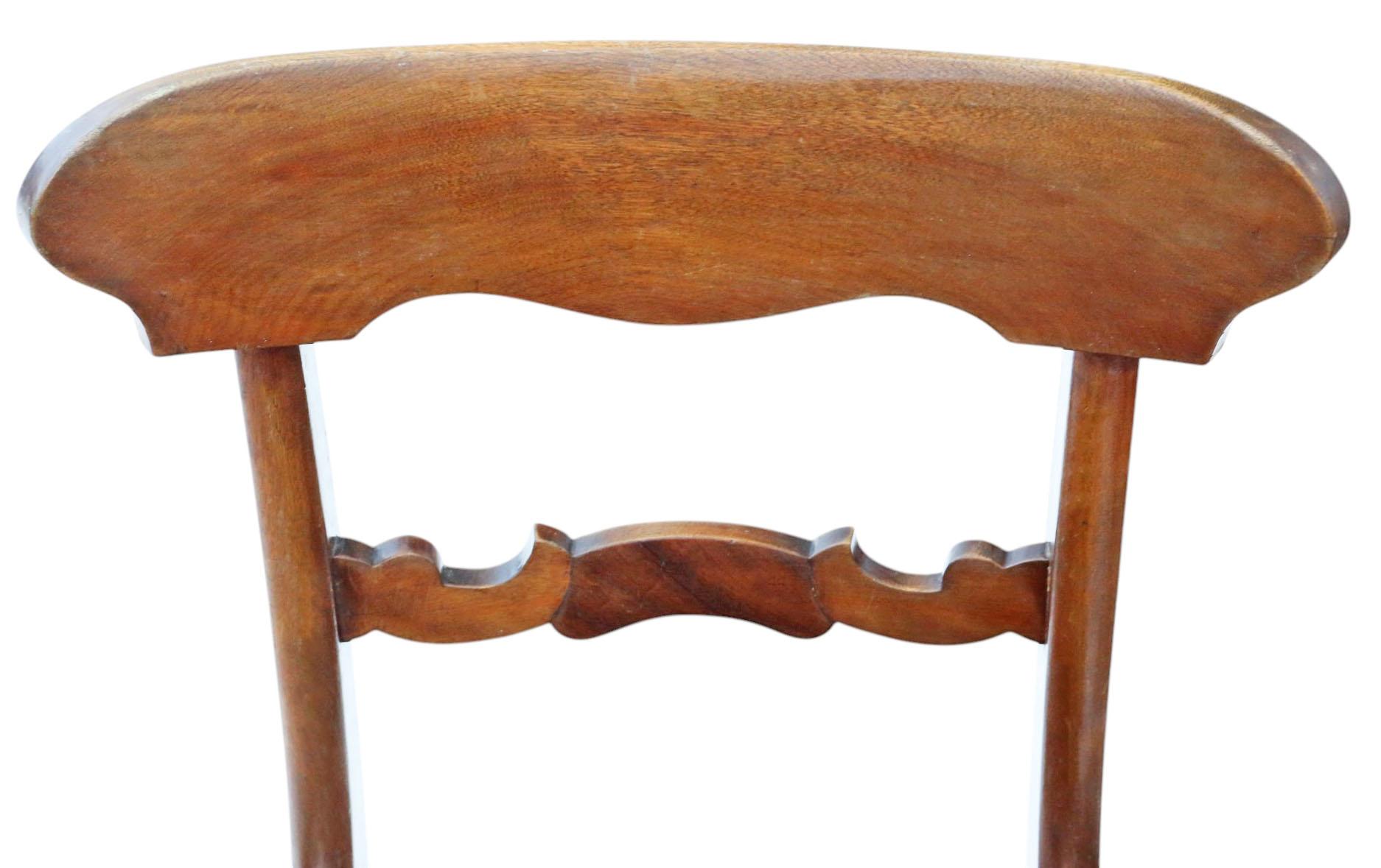 Ancienne paire de chaises en acajou du 19e siècle Cuisine, salle à manger, hall ou bureau en vente 1