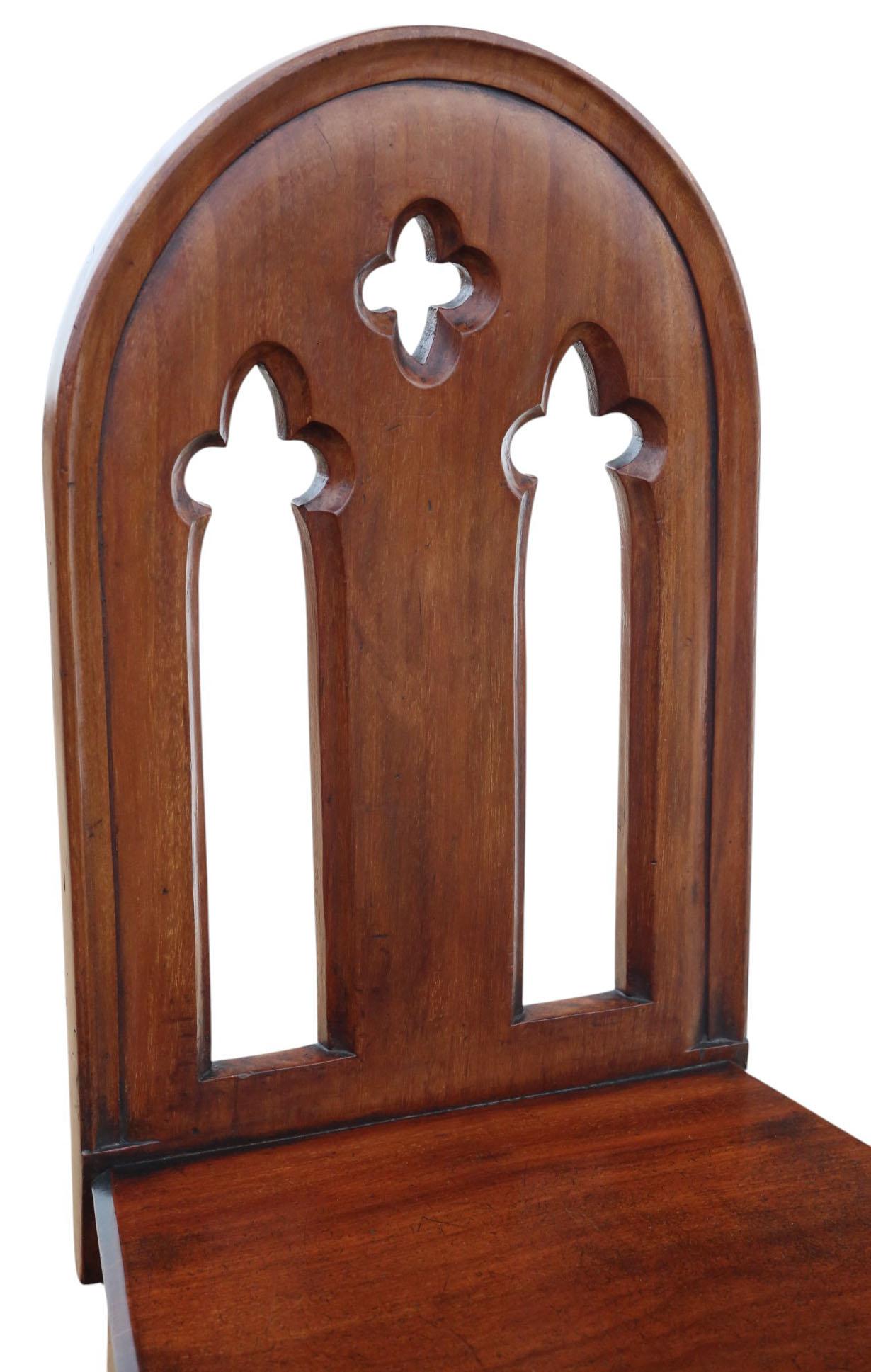 Ancienne paire de chaises de hall gothiques en acajou du 19e siècle - Fines chaises d'appoint Bon état - En vente à Wisbech, Cambridgeshire