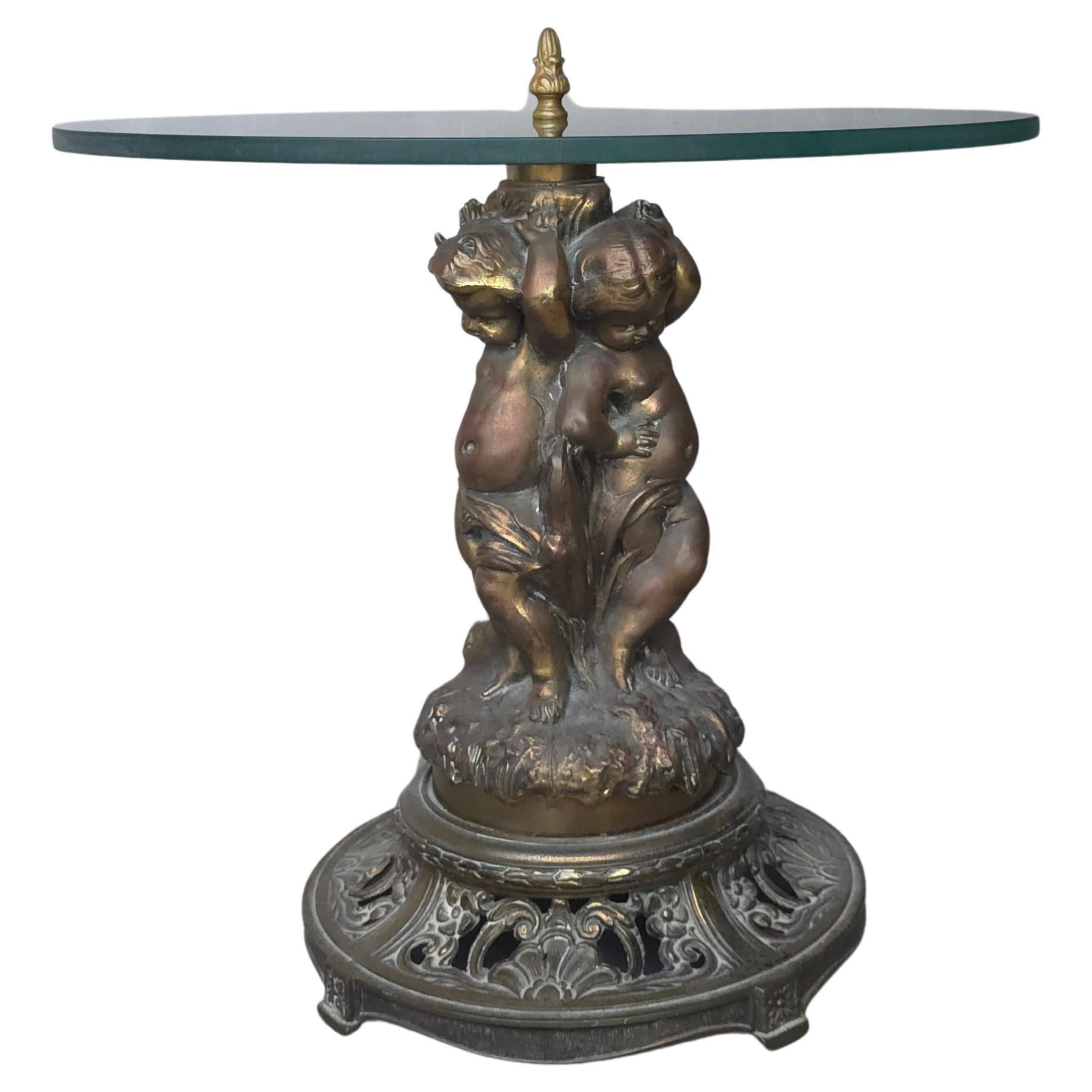 Antiker Putti-Beistelltisch aus patinierter Bronze und Glas aus dem 19. im Angebot