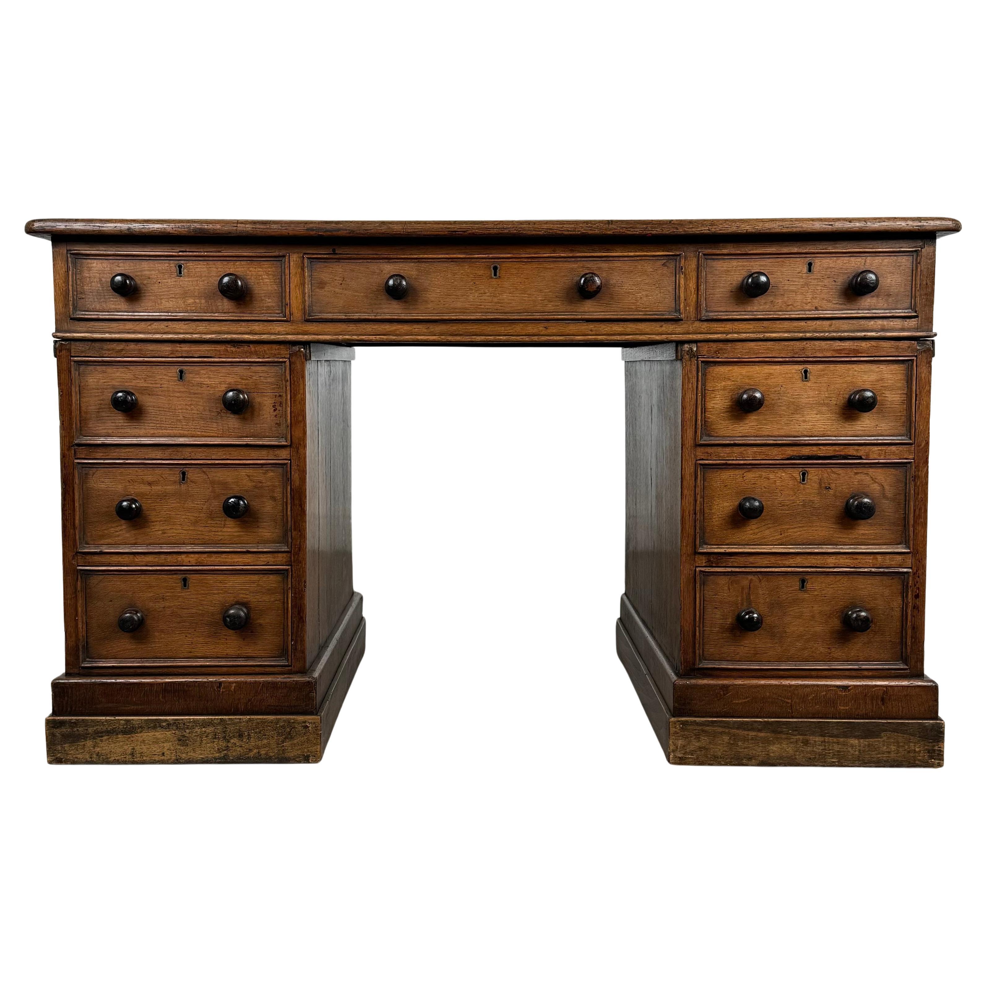 Antique 19th Century Pedestal Desk In Oak ( REF AF-3642 ) For Sale