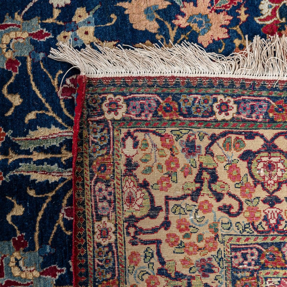 Antico tappeto persiano del XIX secolo, coppia di rari tappeti Tabriz fatti a mano del 1880 ca. in vendita 4