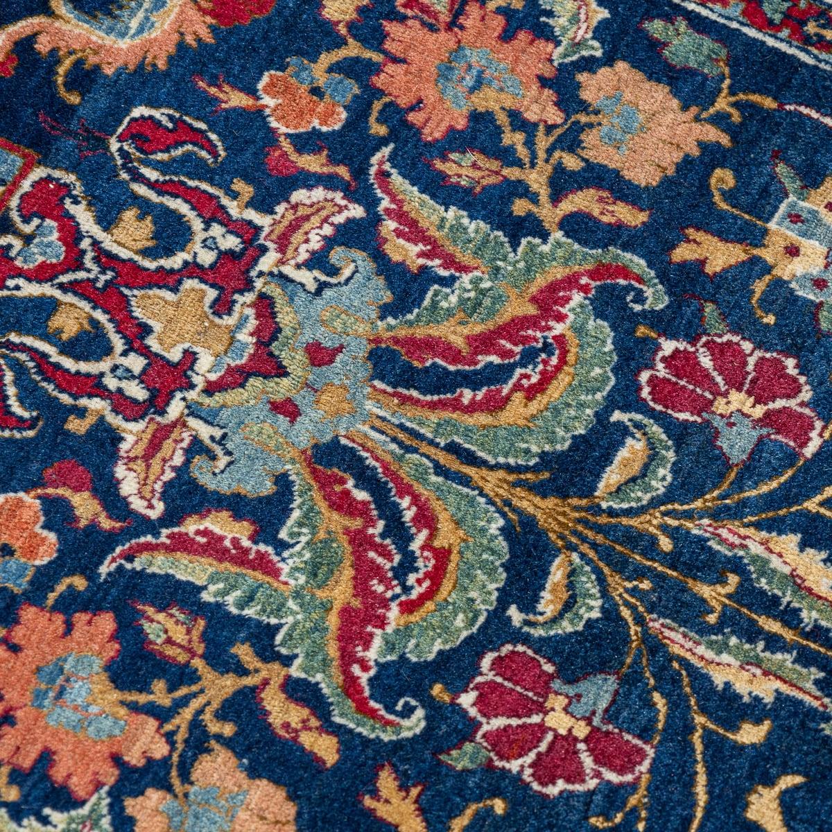 Antico tappeto persiano del XIX secolo, coppia di rari tappeti Tabriz fatti a mano del 1880 ca. in vendita 6