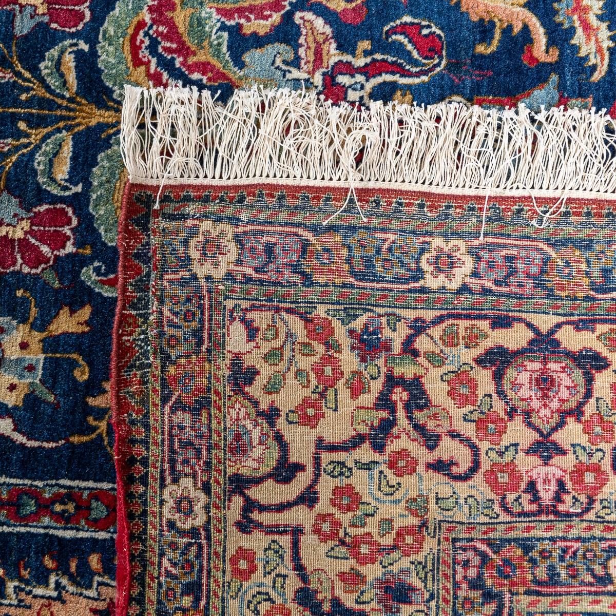 Antico tappeto persiano del XIX secolo, coppia di rari tappeti Tabriz fatti a mano del 1880 ca. in vendita 13