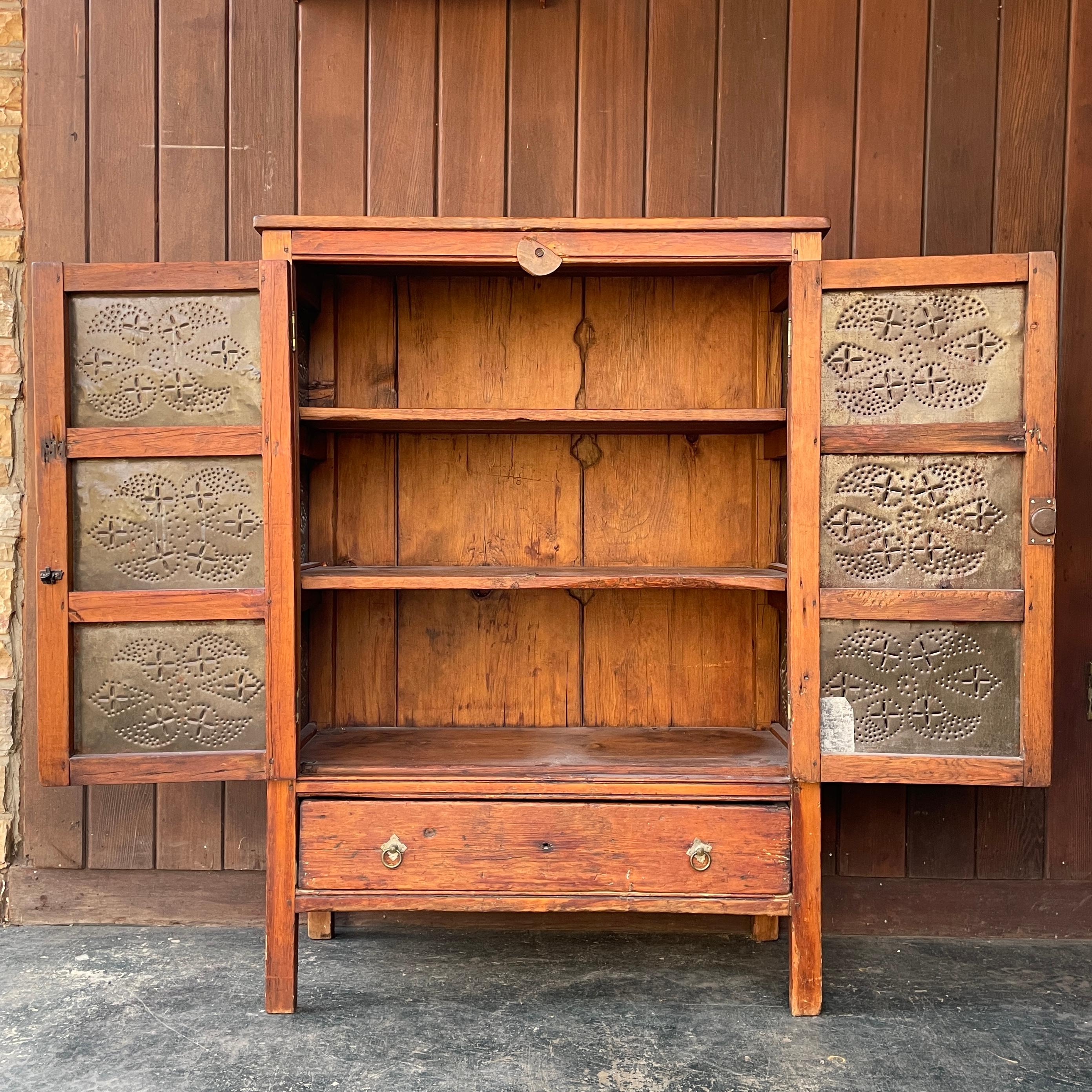 American Craftsman Antique 19th Century Pie Safe Cabinet Single Drawer American in vendita