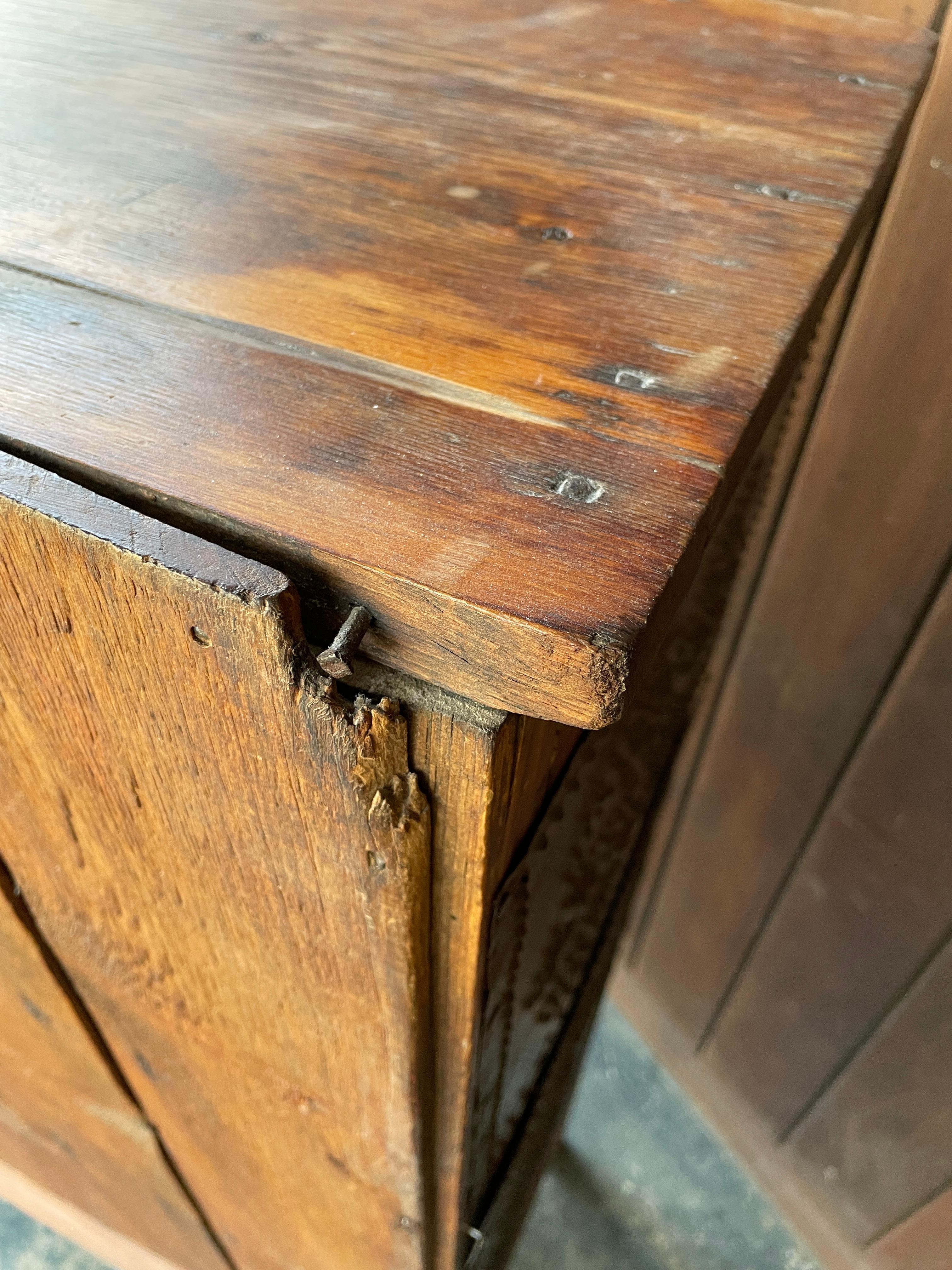 Antique 19th Century Pie Safe Cabinet Single Drawer American In condizioni deteriorate in vendita a Hyattsville, MD