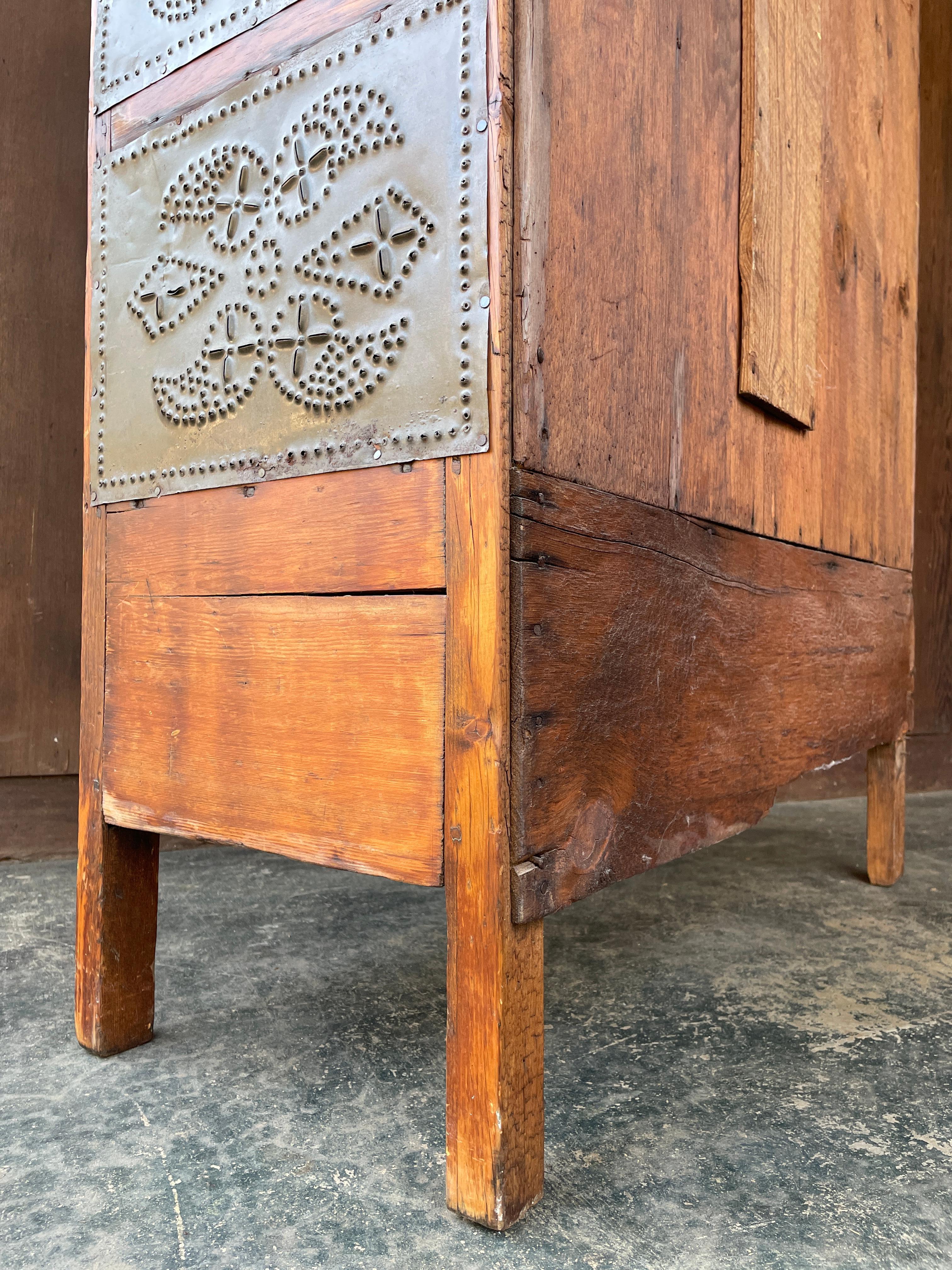 XIX secolo Antique 19th Century Pie Safe Cabinet Single Drawer American in vendita