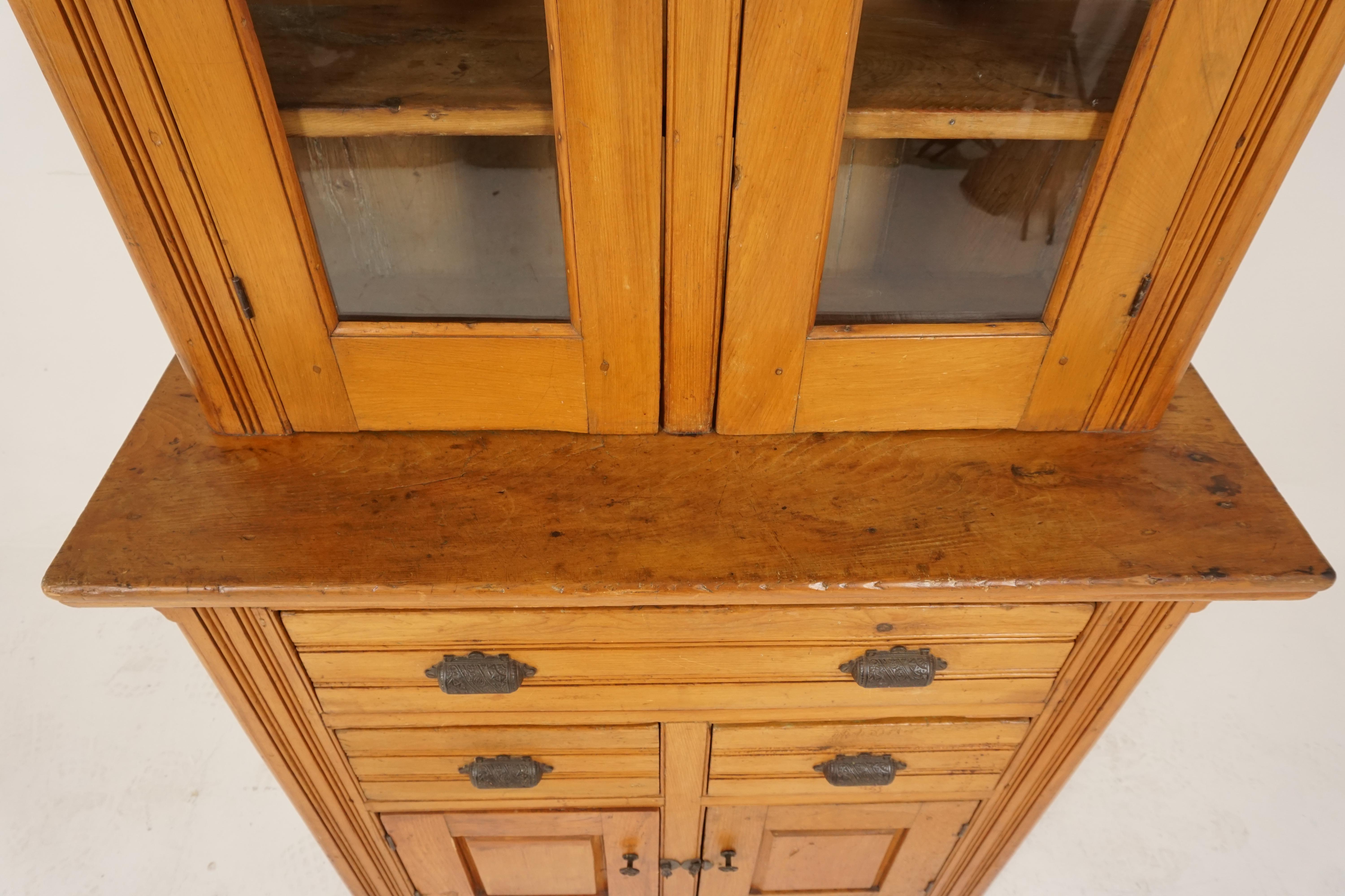 Antique 19th Century Pine Buffet Hutch, Pantry Farmhouse, Canada, 1870 For Sale 2