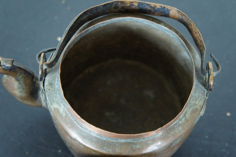 Antique 19th Century Primitive Hammered Copper Tea Pot Coffee Kettle For Sale 8