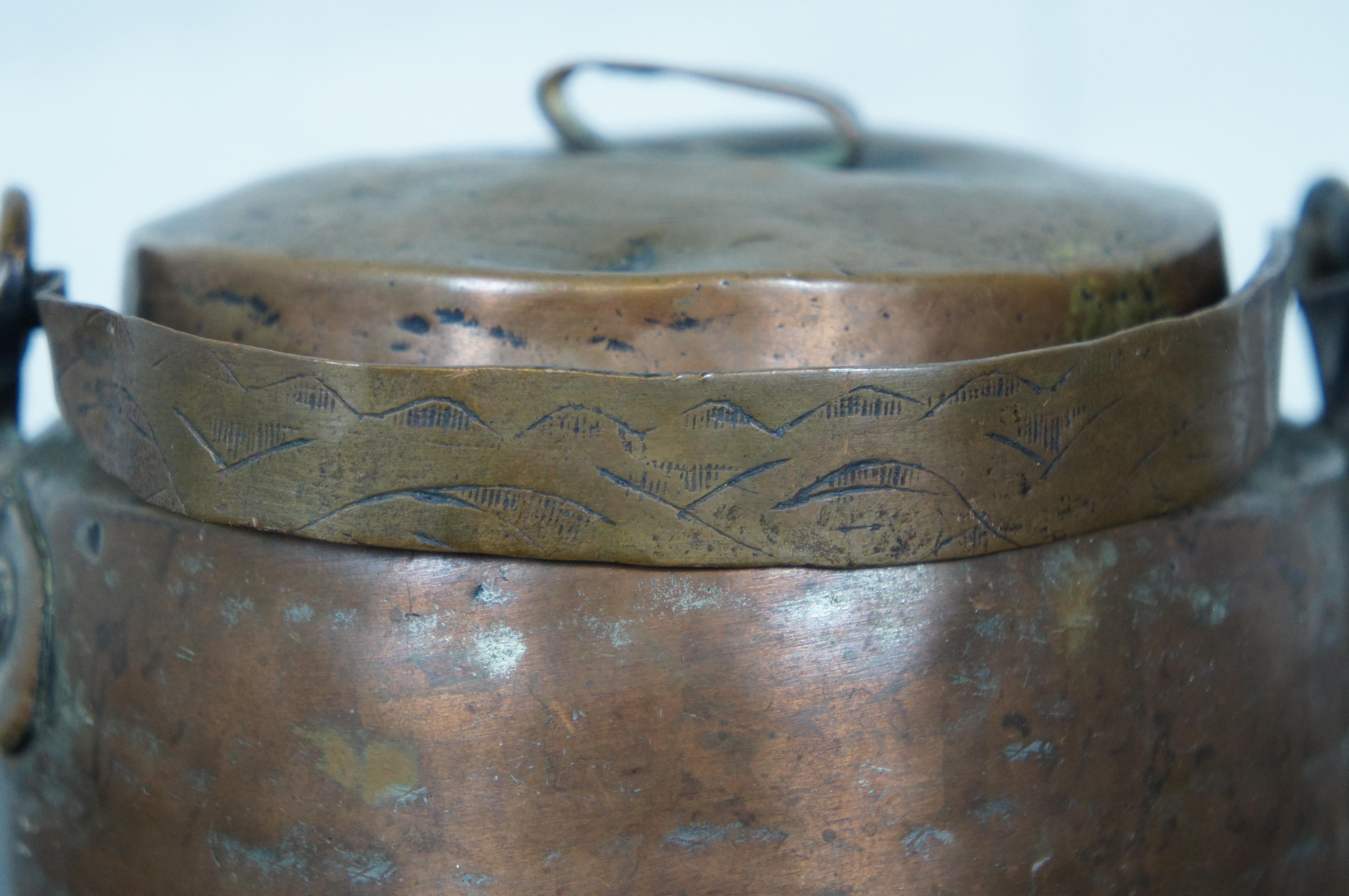 Antique 19th Century Primitive Hammered Copper Tea Pot Coffee Kettle For Sale 1