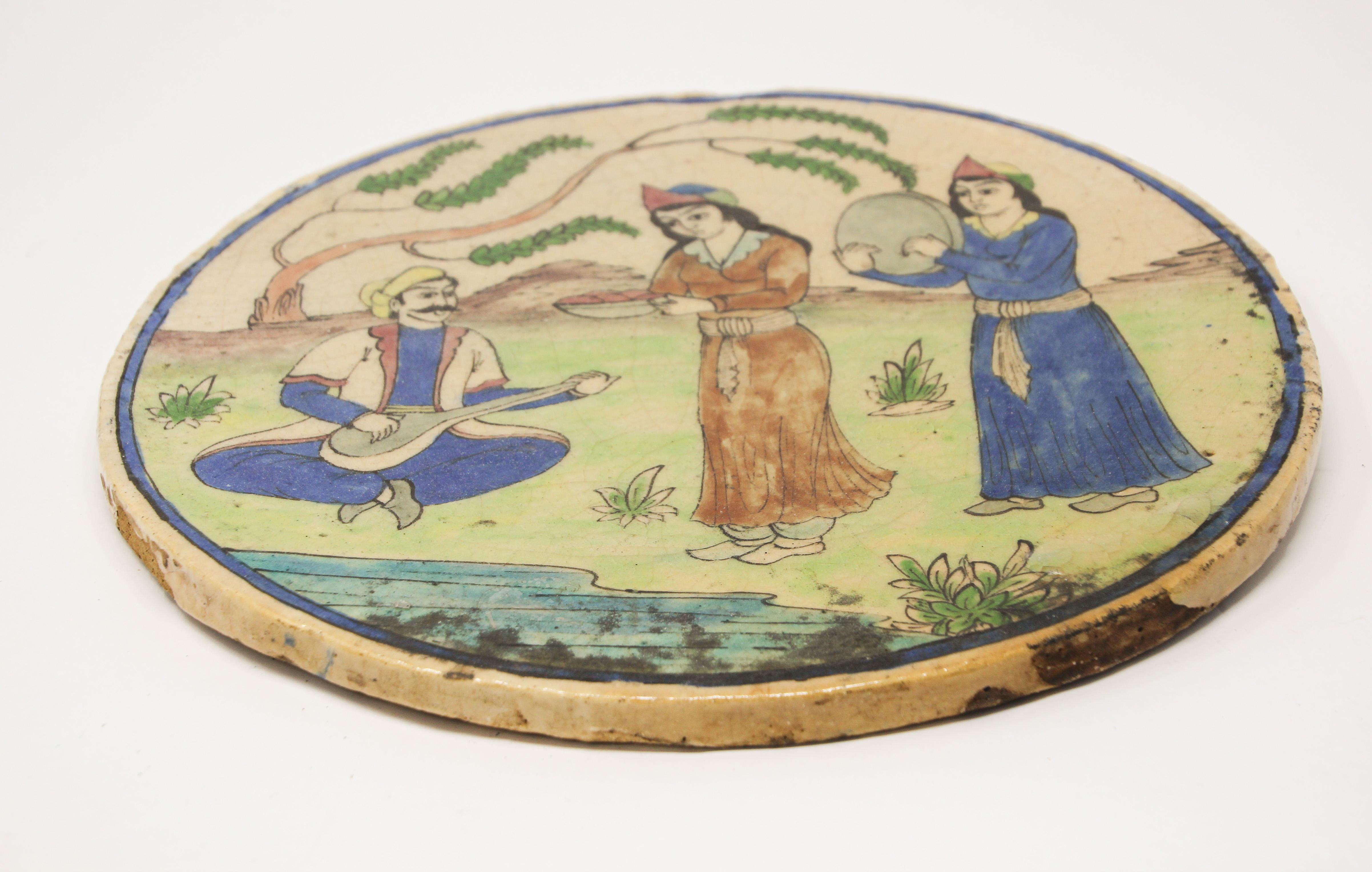 Islamique Antique carreau décoratif circulaire Qajar du 19ème siècle en vente