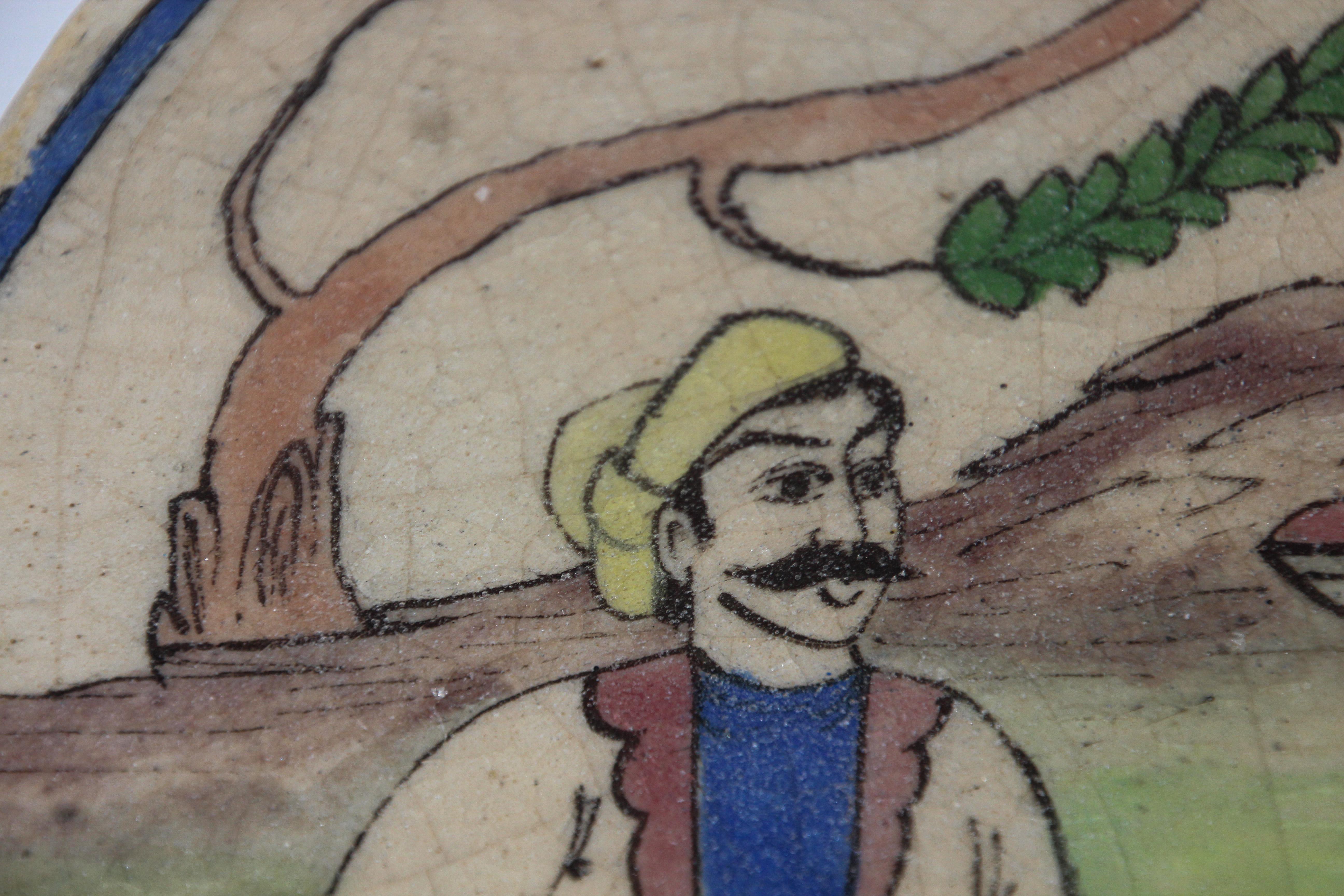 Antike kreisförmige dekorative Qajar-Fliesen aus dem 19. im Zustand „Gut“ im Angebot in North Hollywood, CA