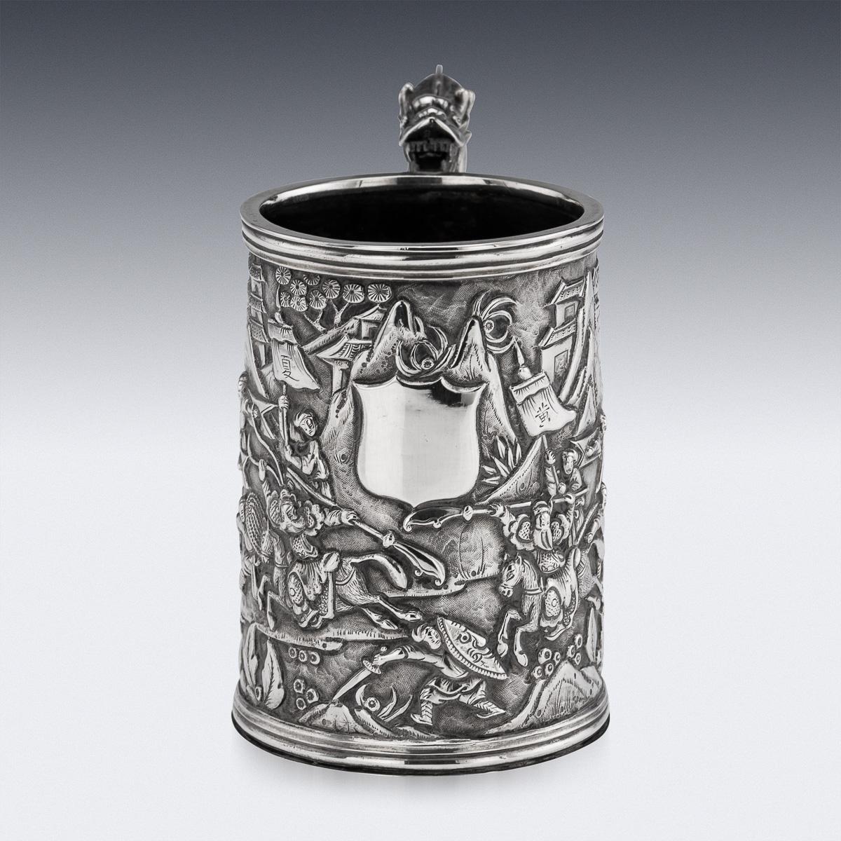 20ième siècle Ancienne tasse chinoise d'exportation du 20ème siècle en argent massif avec dragon, Shan Ji c.1900 en vente