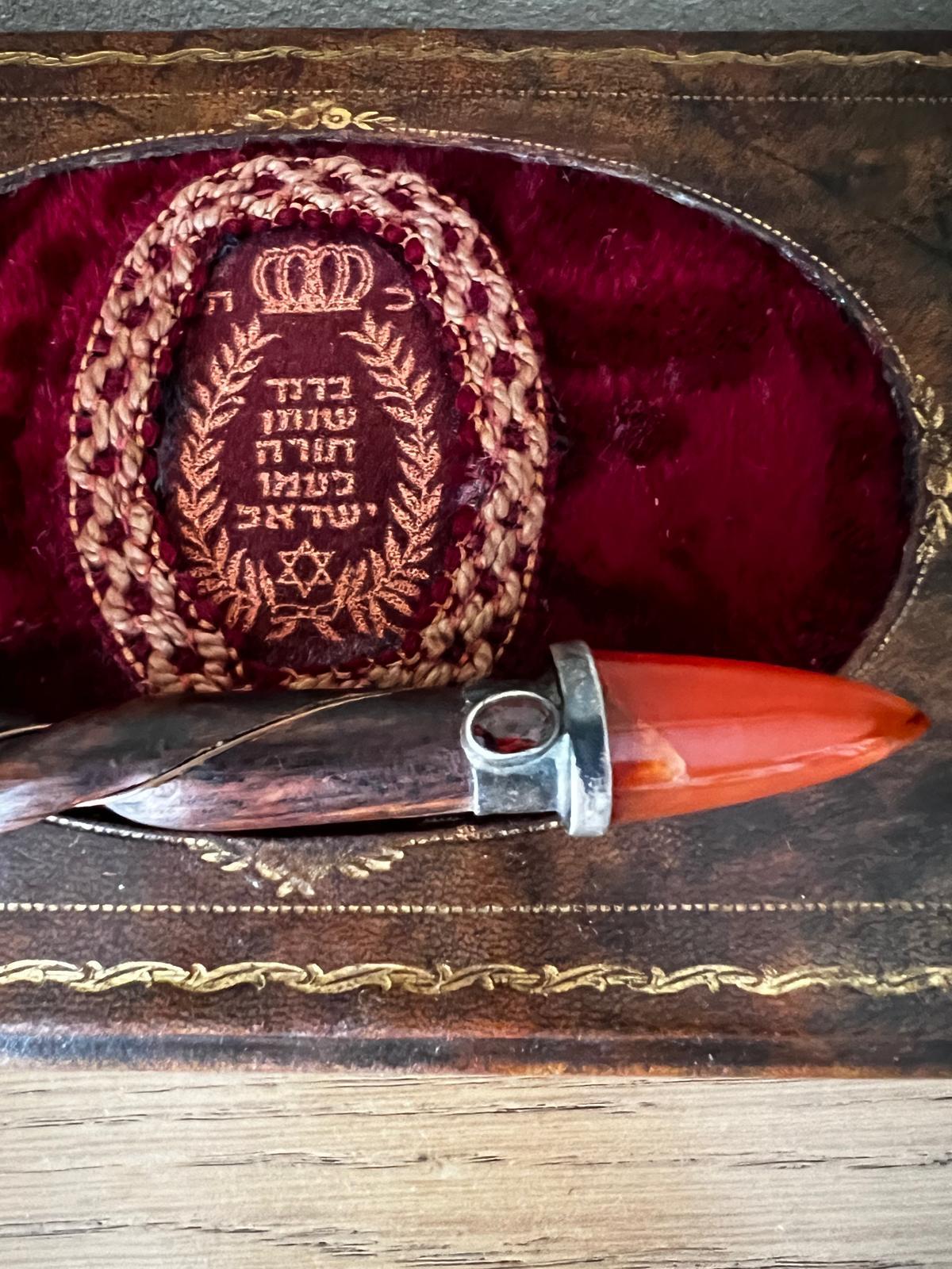 Antique 19th Century Art Deco Judaica Rosewood/Multi-Gemstone Torah Pointer For Sale 5
