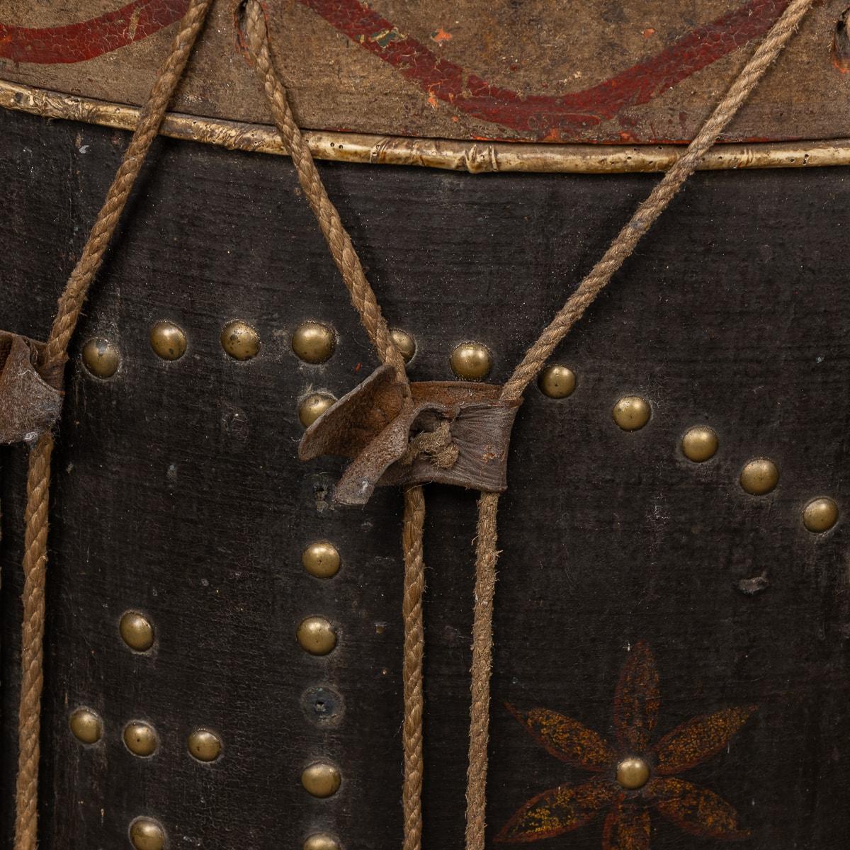 Antike große Militärische Trommel im Regency-Stil des 19. Jahrhunderts, um 1820 im Angebot 10