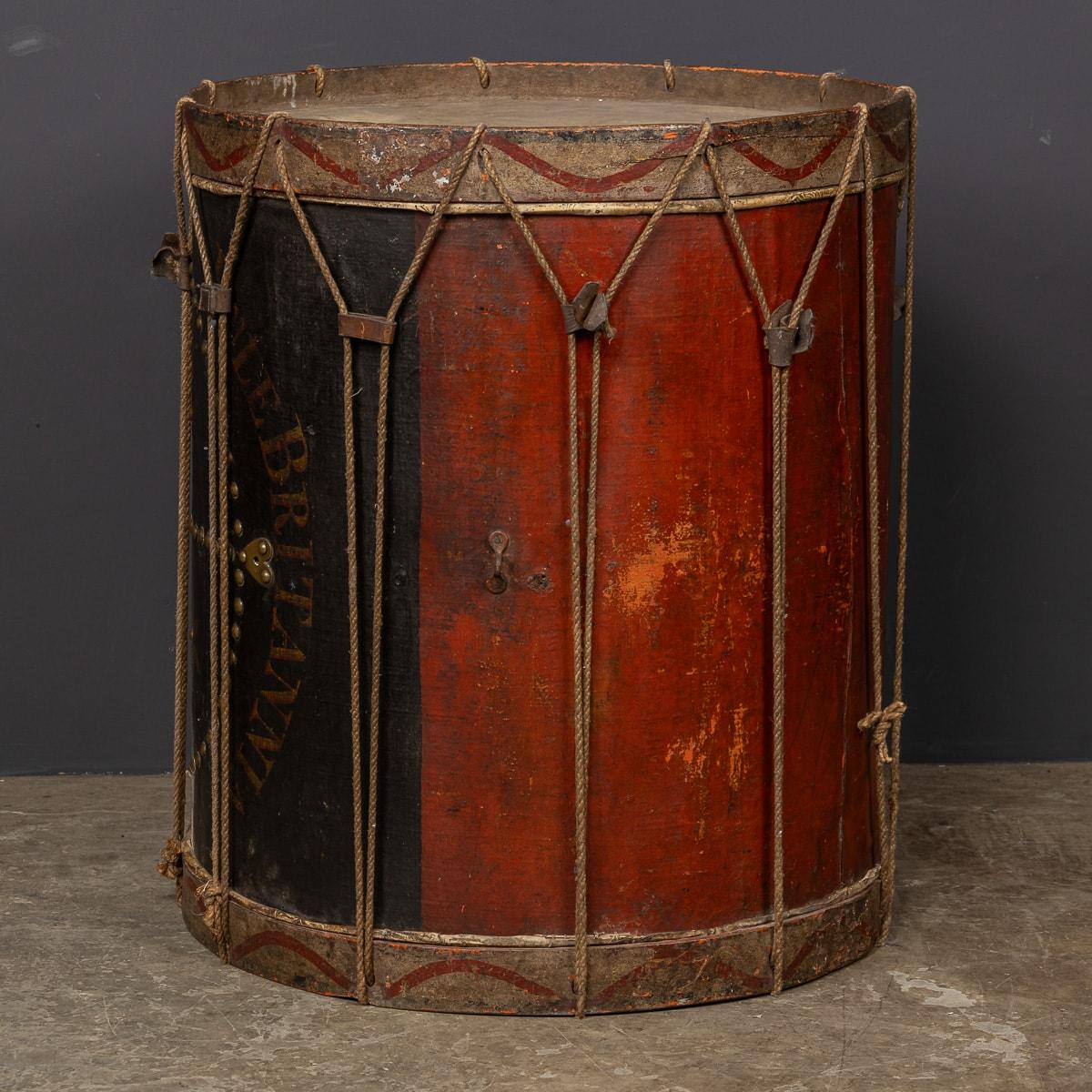 Antike große Militärische Trommel im Regency-Stil des 19. Jahrhunderts, um 1820 (Frühes 19. Jahrhundert) im Angebot