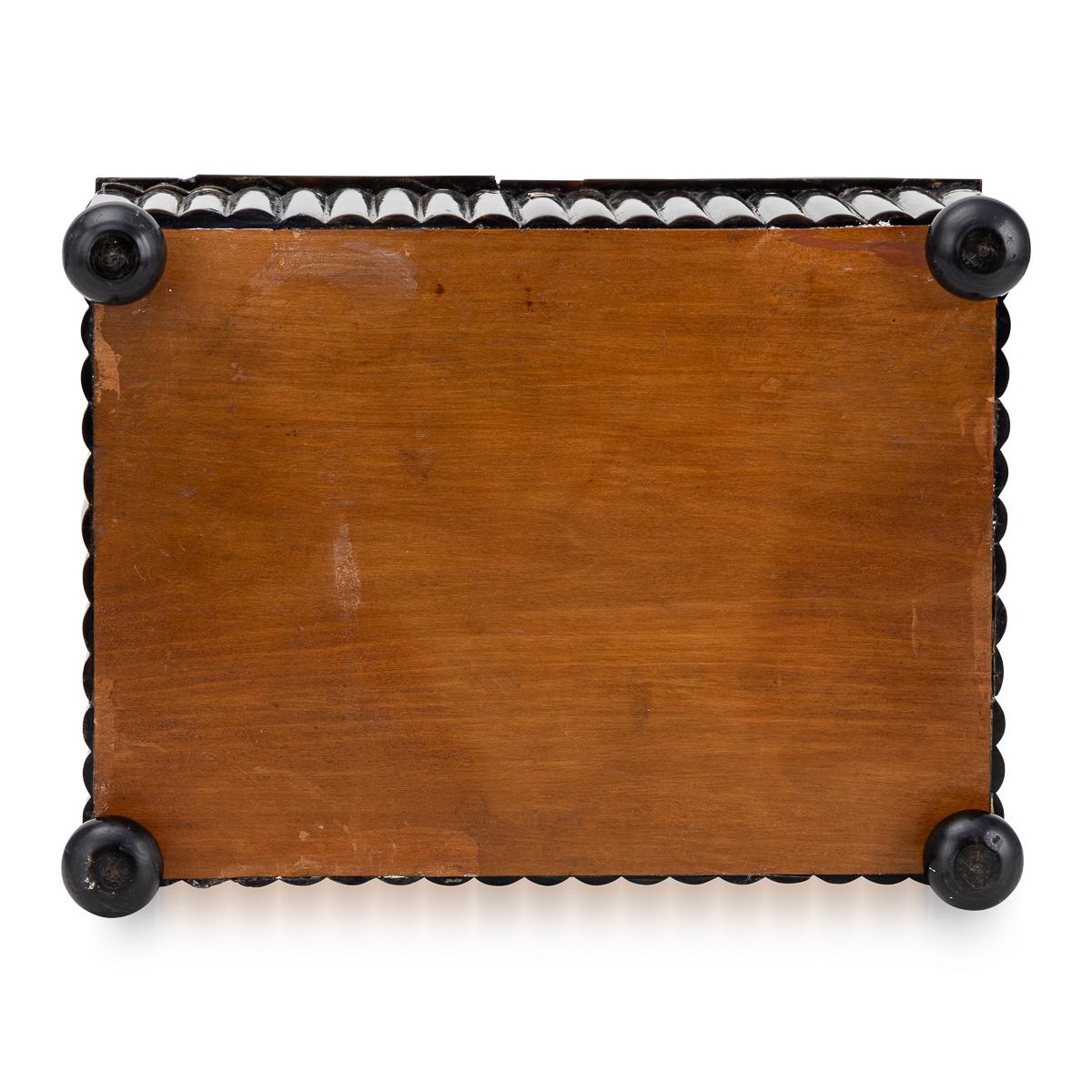 Antique 19th Century Regency Horn Box c.1820 For Sale 4