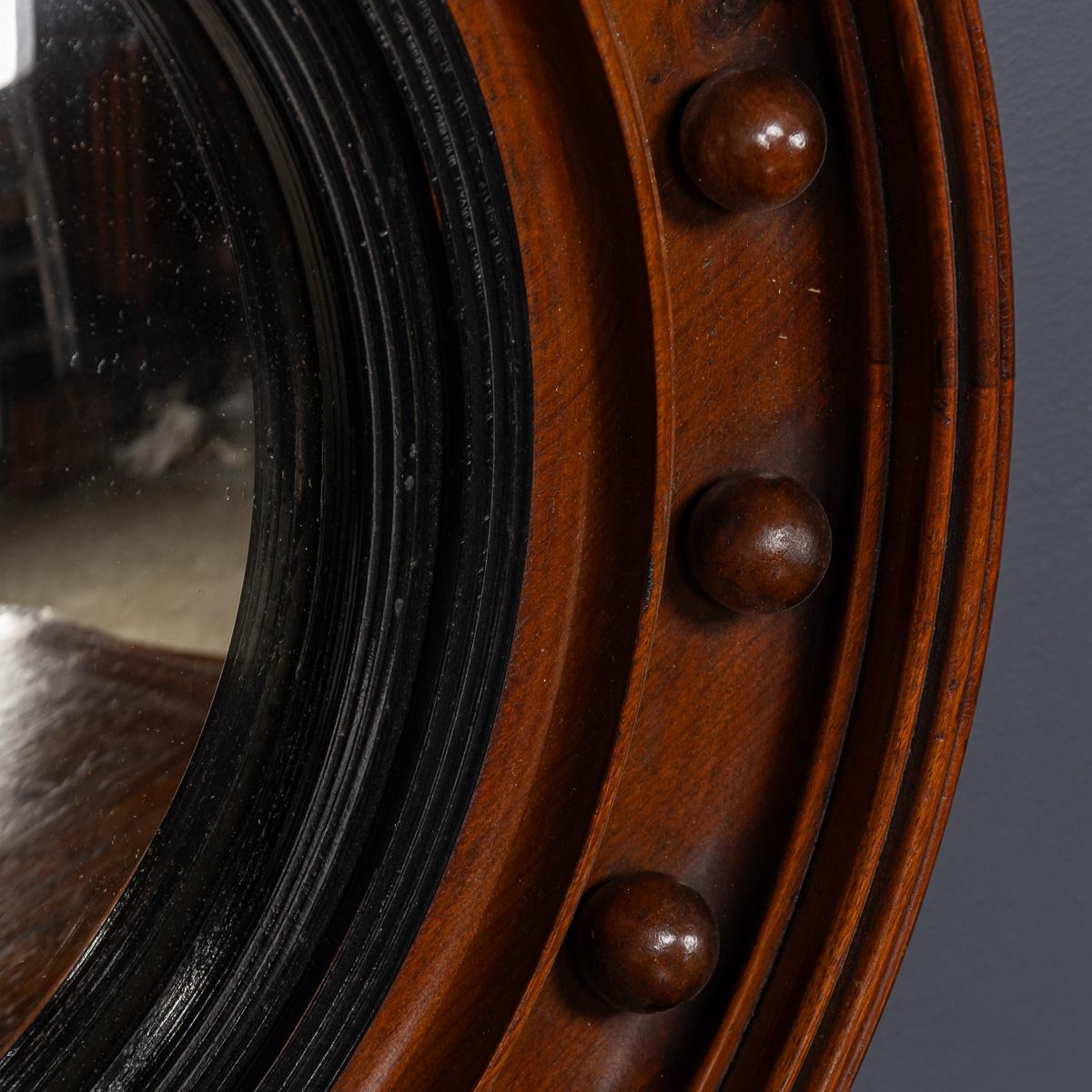 Miroir Antique 19ème siècle Regency Mahogany Encaded Convex Mirror en vente