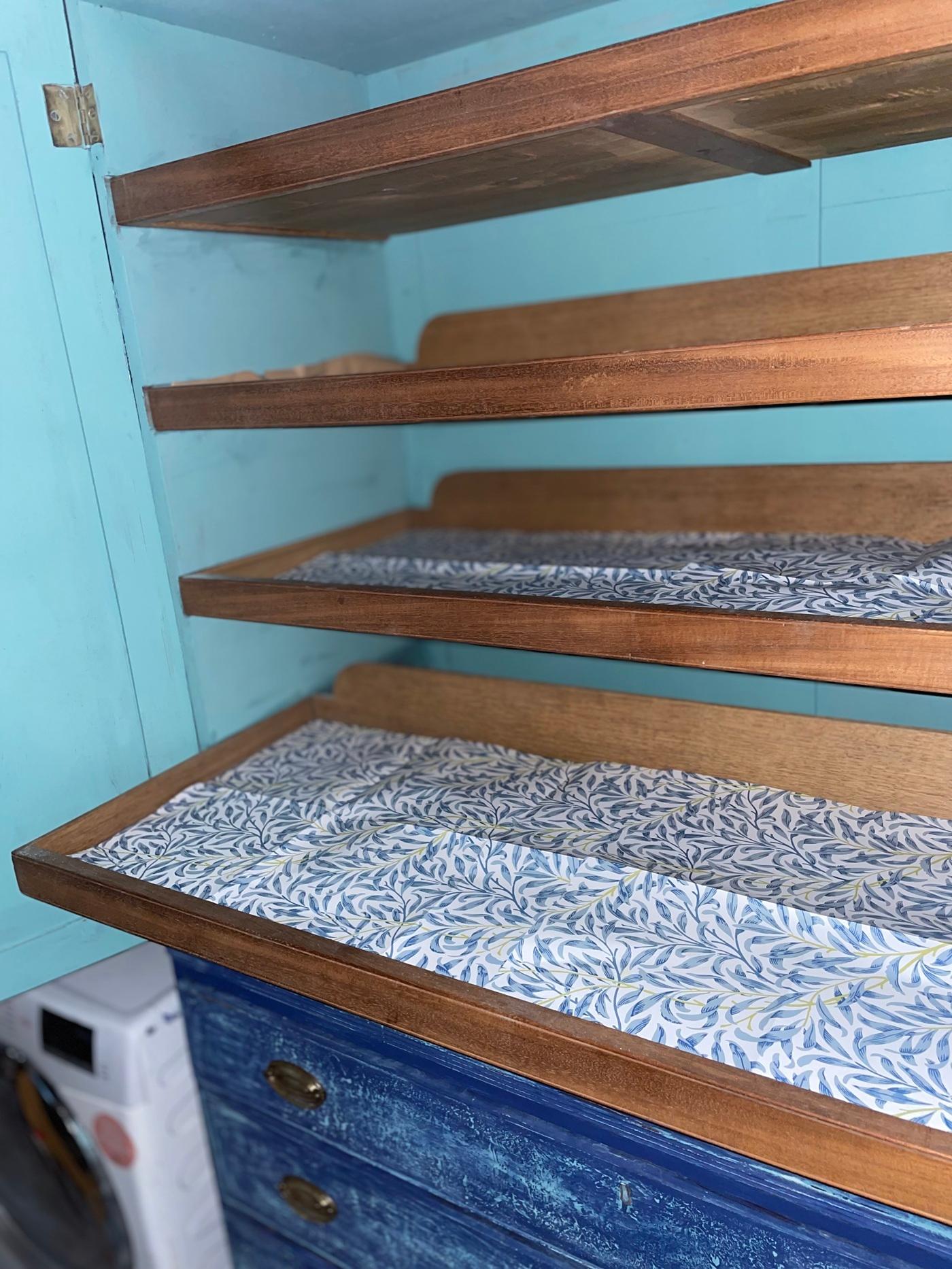 Antico torchio di lino dipinto del XIX secolo Regency Blu in vendita 1