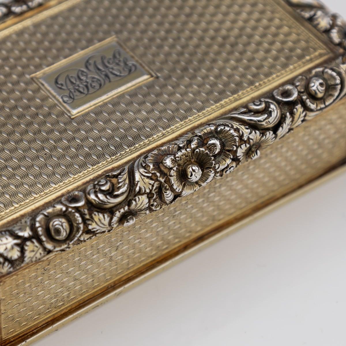 Antique 19th Century Regency Solid Silver Large Snuff Box, London c.1831 For Sale 2