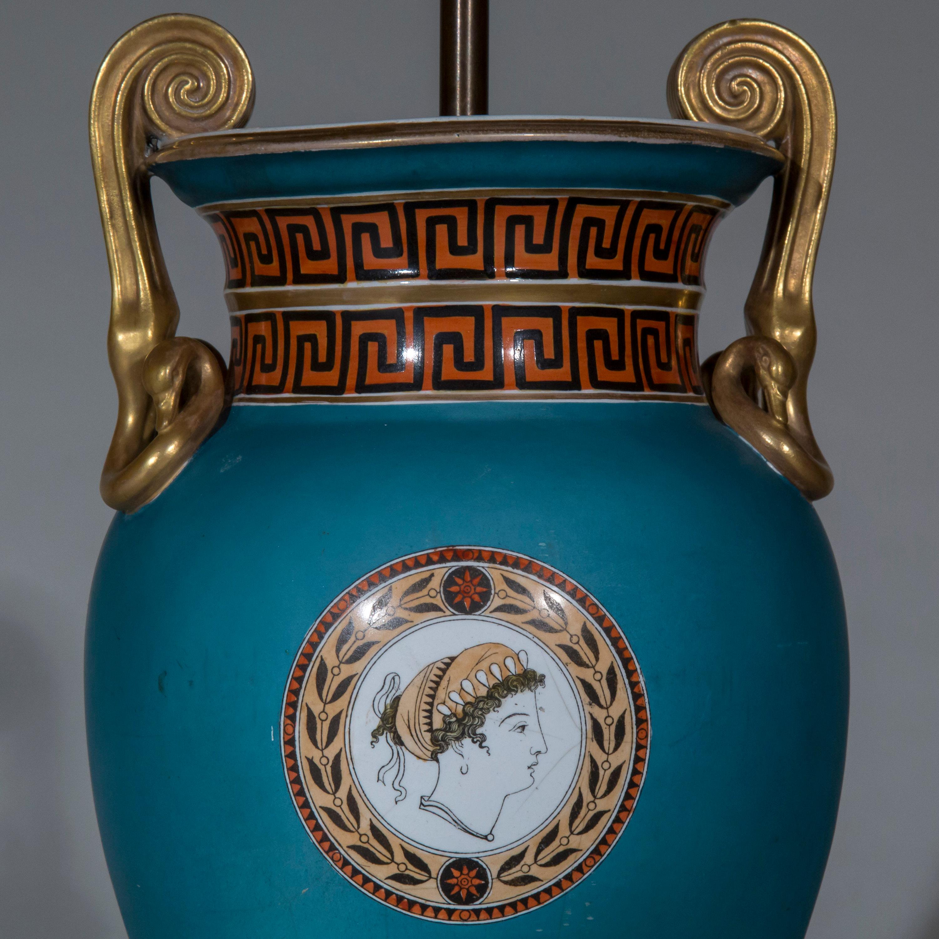 Antike Regency-Tischlampe aus dem 19. (Gemalt) im Angebot