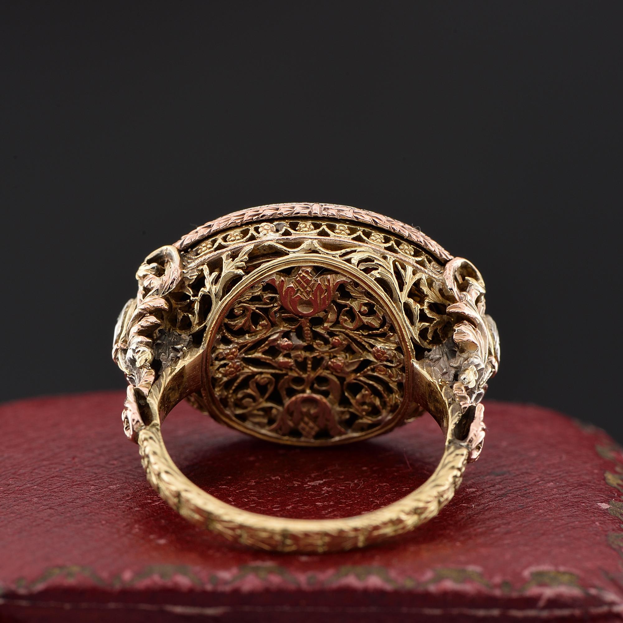 Antique 19th Century Rose Cut Diamond 18 KT Ring For Sale 4