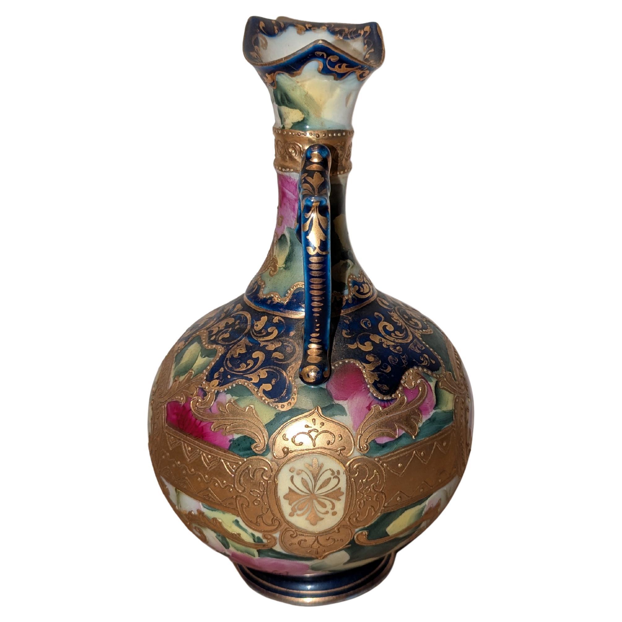 Vernissé Aiguière Royal Nippon du 19ème siècle, bleu cobalt et or doré à motifs floraux en vente