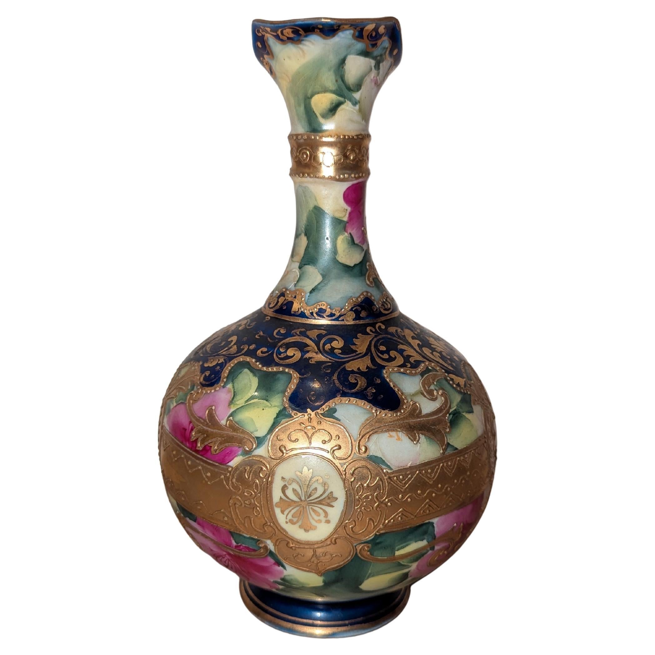 Aiguière Royal Nippon du 19ème siècle, bleu cobalt et or doré à motifs floraux Bon état - En vente à New Milford, CT