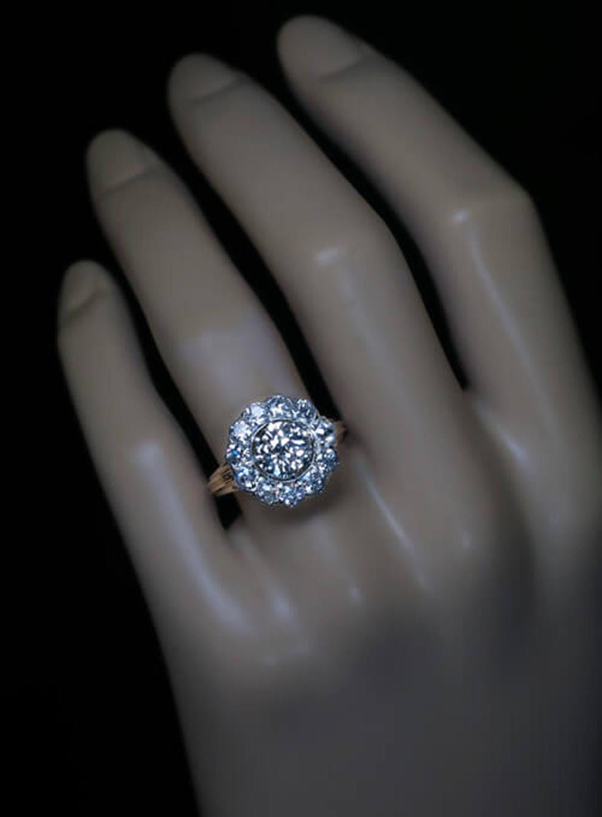 Antique 19th Century Russian 3 Carat Total Weight Diamond Engagement Ring In Excellent Condition In Chicago, IL